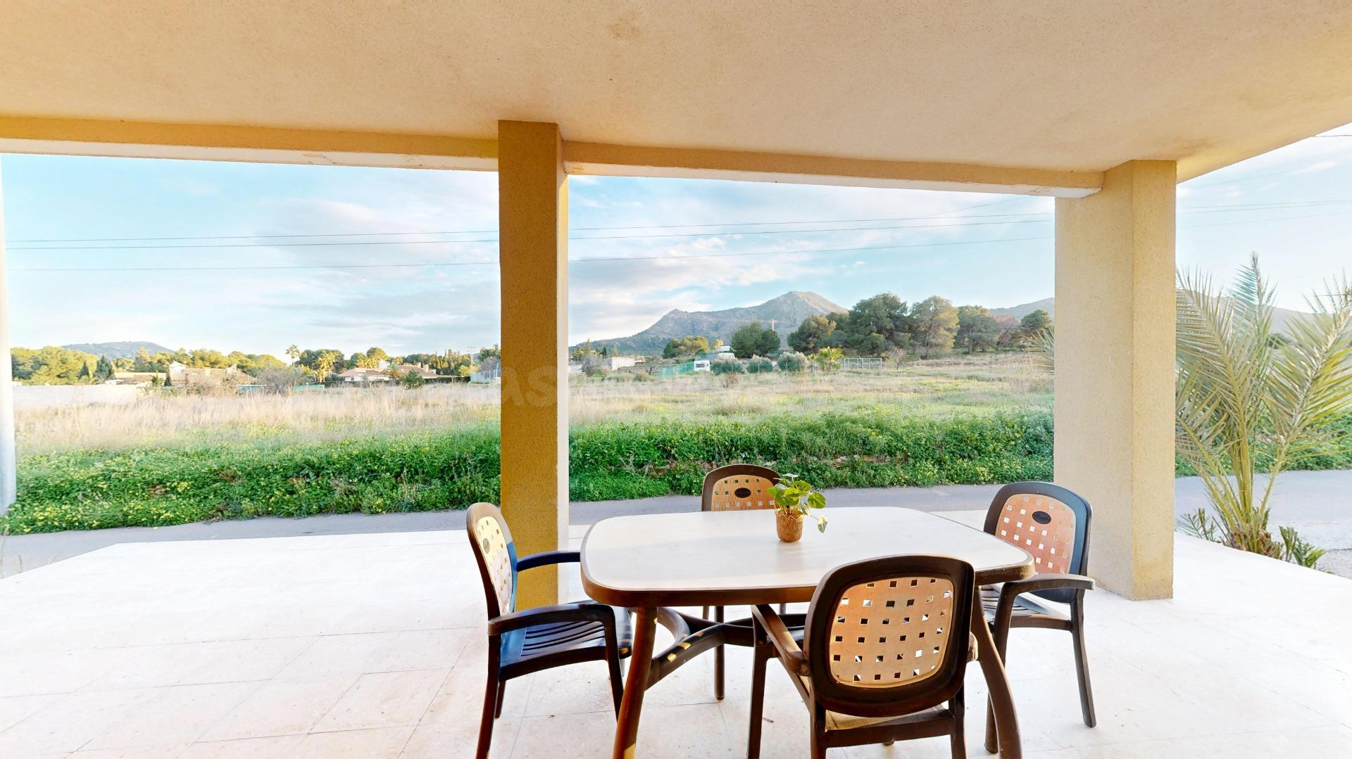 TU REFUGIO PRIVADO A LOS PIES DEL MONTE ROLDÁN: ESPACIO, PAZ Y VISTAS INFINITAS, GRAN PARCELA DE 4.700 M2