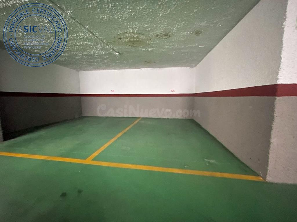 Se venden plazas de garajes en Calle Marina Alta (zona Campanar)