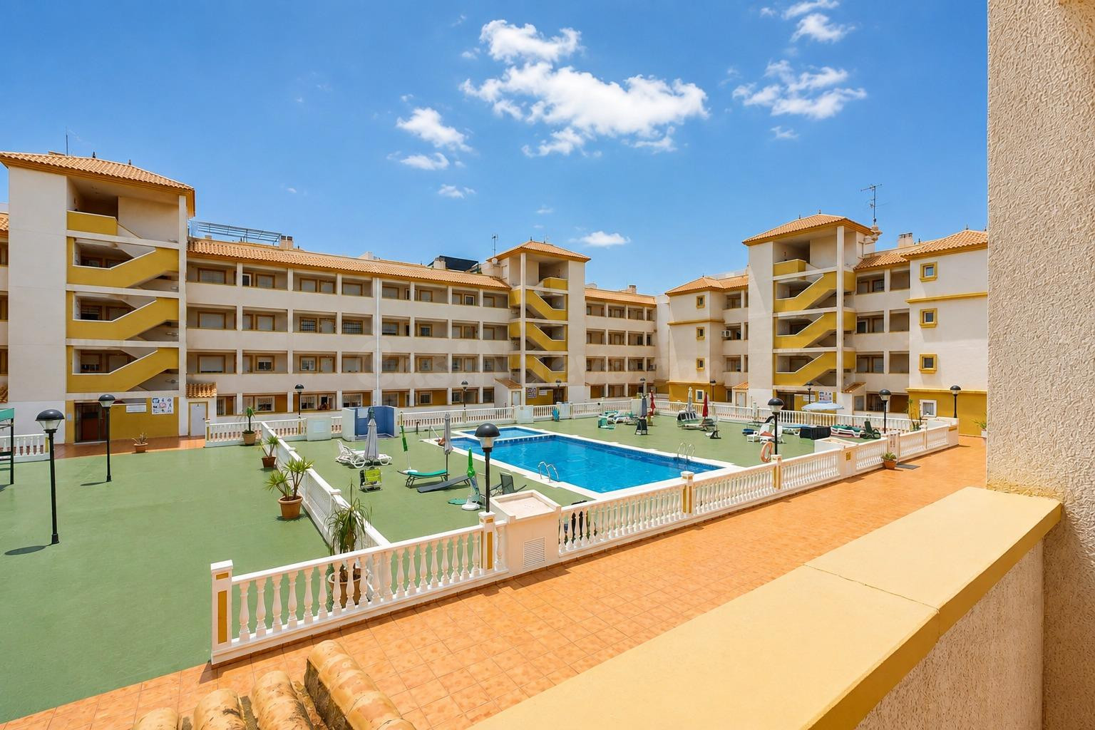 APARTAMENTO EN RIBERA BEACH 1, MAR DE CRISTAL. CON PARKING Y TRASTERO.