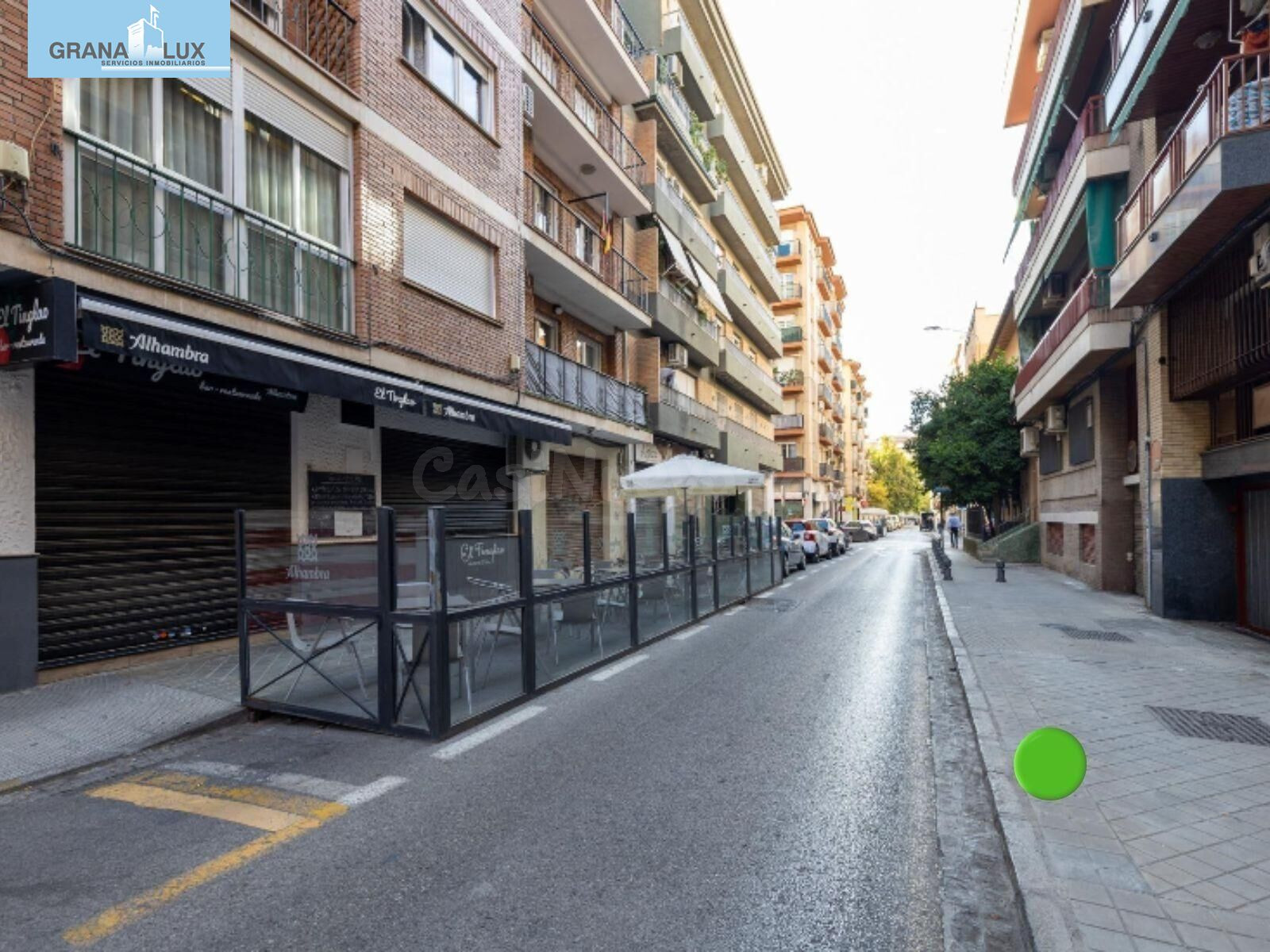 Local comercial de 150 m2 entre Camino de Ronda y Alhamar – doble acceso