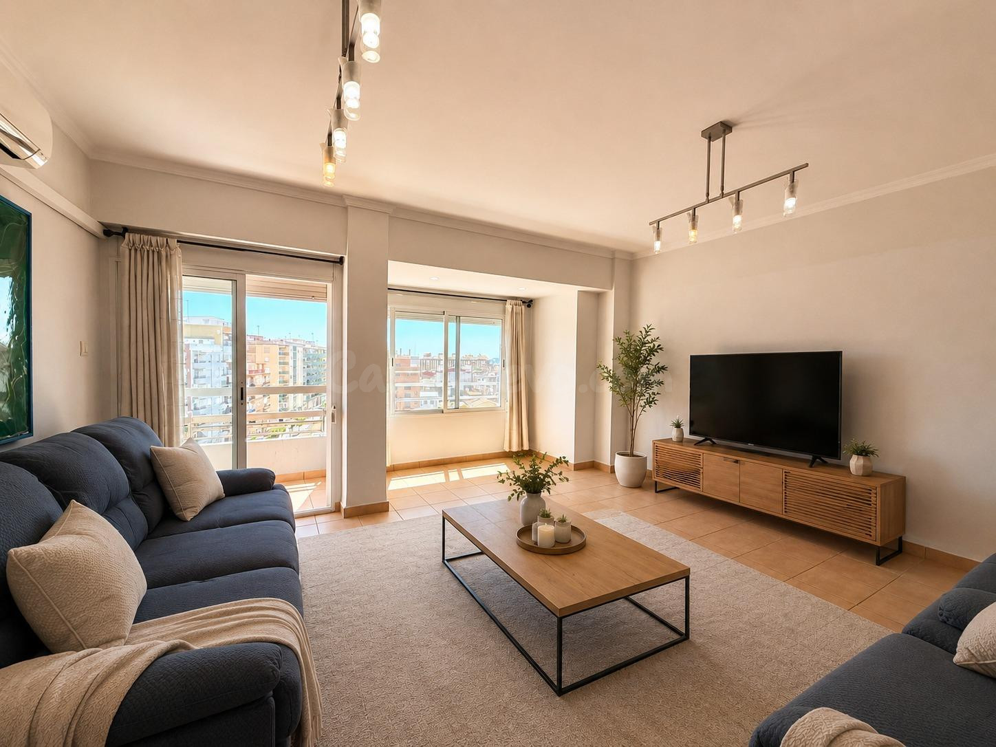 Amplia y luminosa vivienda lista para entrar a vivir en Benifaió.