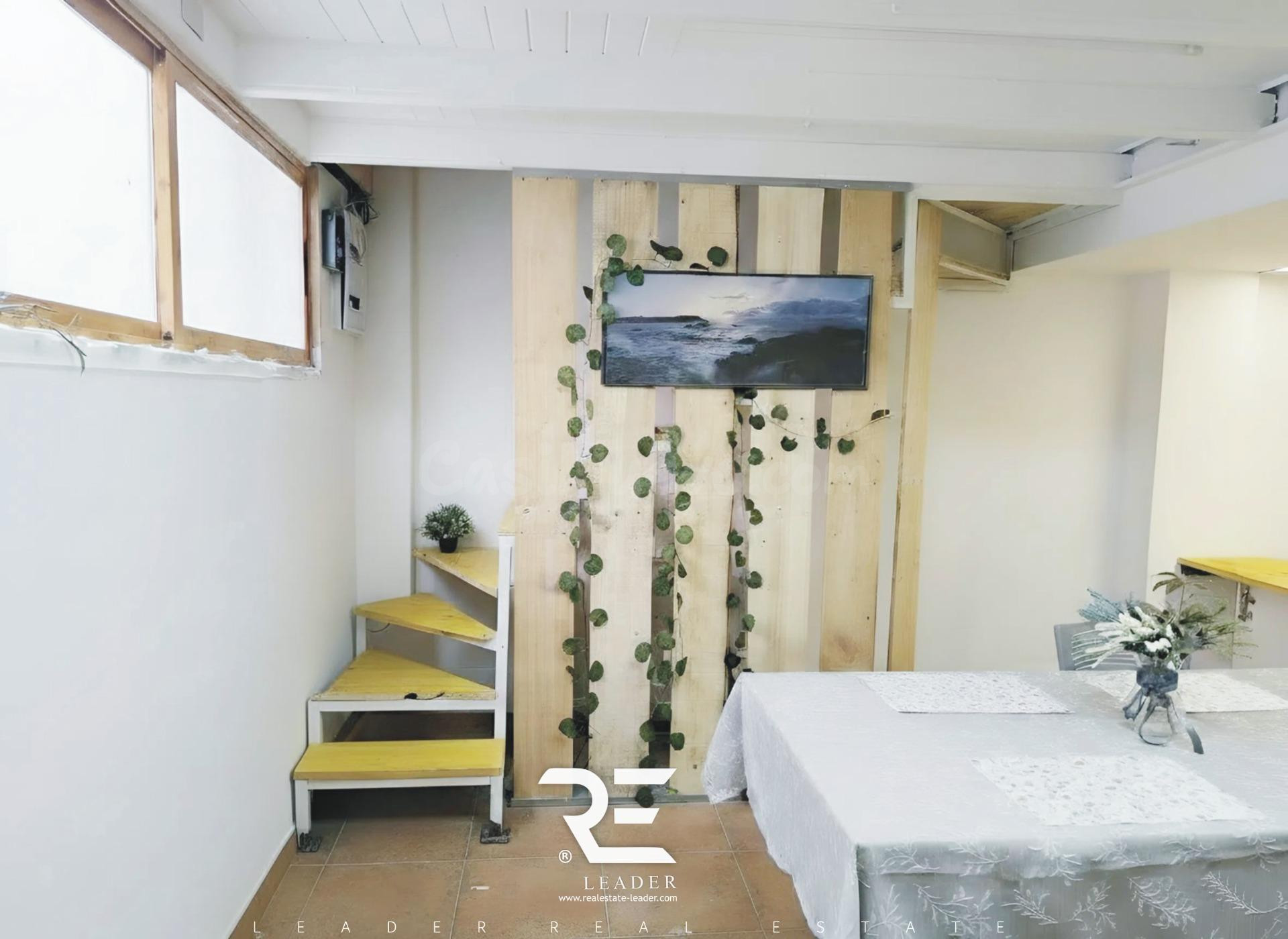 LOCAL COMERCIAL DE 39 m2 CON ALTILLO EN MUY BUENA ZONA DE NOU MOLES !!