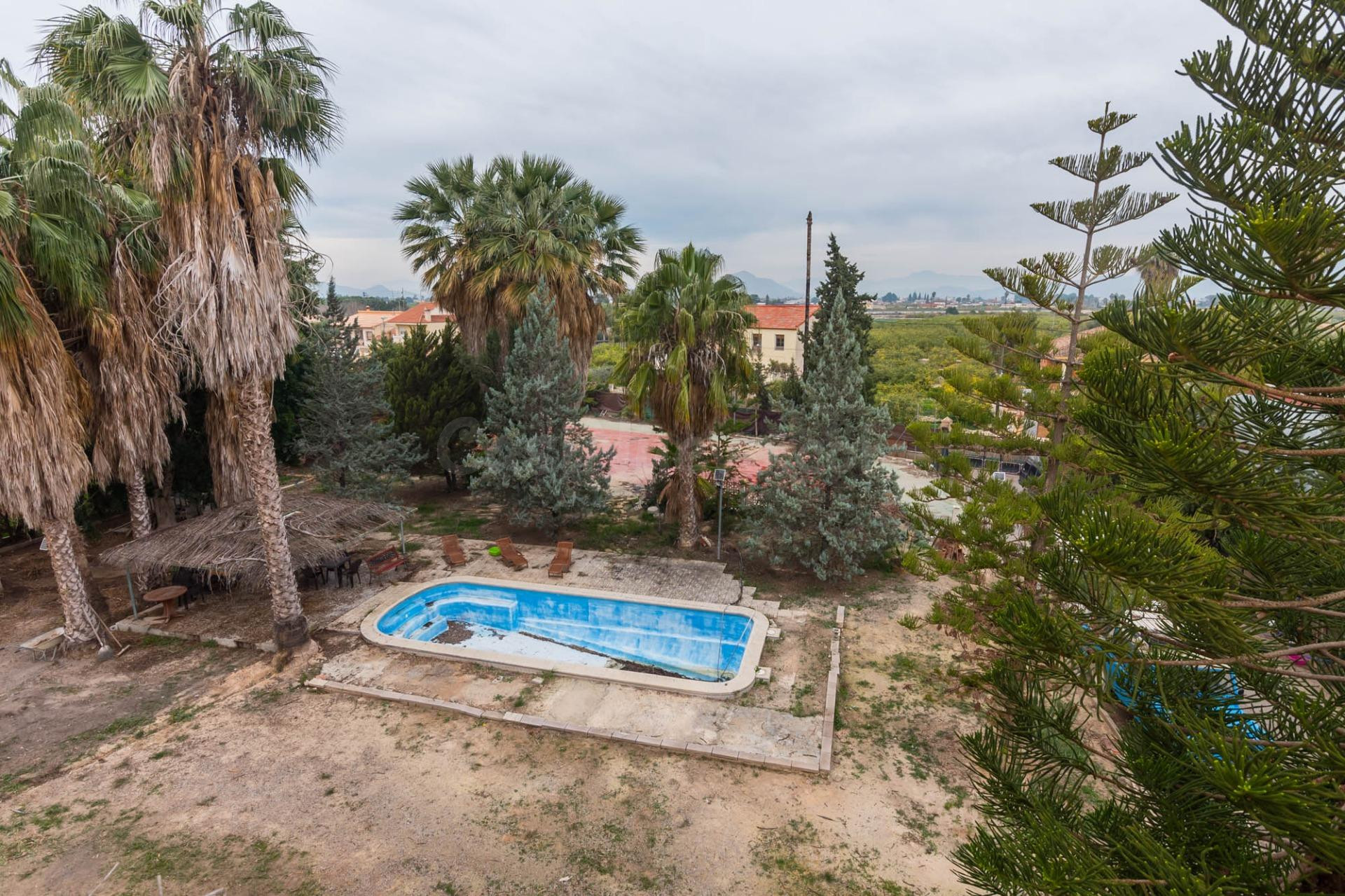 CASA CON PARCELA URBANA RESIDENCIAL EN LA HUERTA DE ALQUERIAS CMNO REGUERON