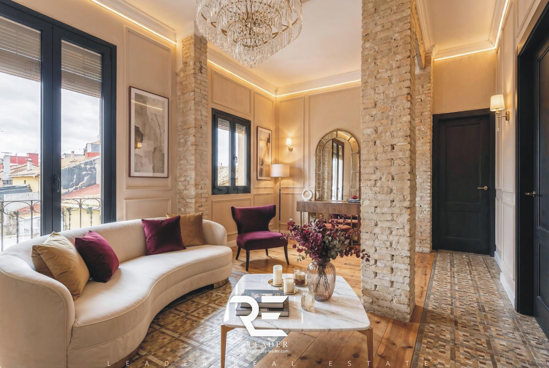 EXTERIOR CON BALCON A 5 MIN DEL MAR: CABANYAL/MALVARROSA, FINCA 1935 CON ALMA Y POTENCIAL