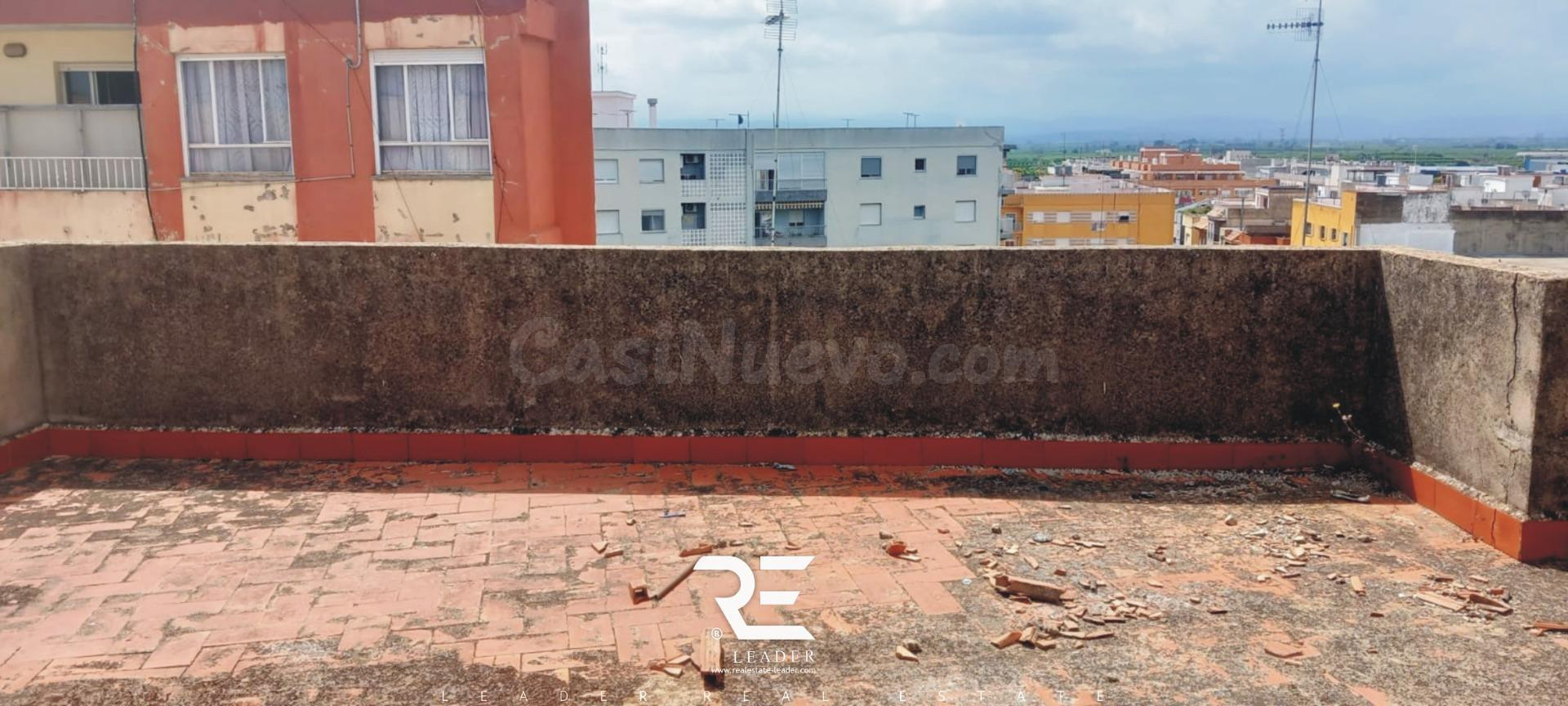 EDIFICIO DE 4 PLANTAS EN VENTA EN L'ALCUDIA CON ASCENSOR Y GARAJE EN PLANTA BAJA !!