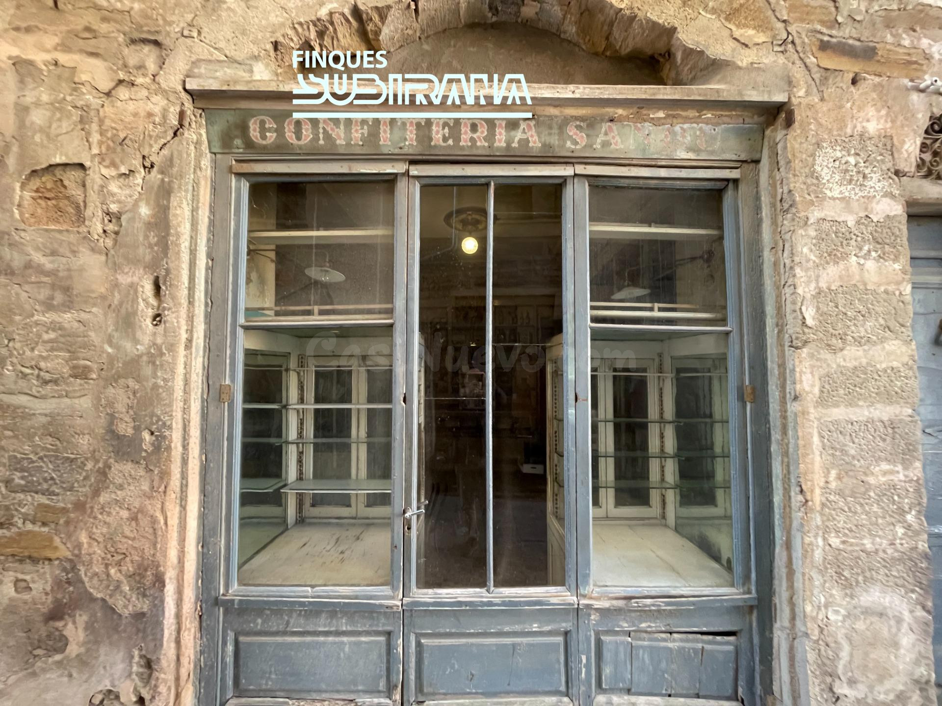 CASA AMB PORTALADA MEDIEVAL INTEGRADA A SANTA COLOMA DE QUER - foto 4
