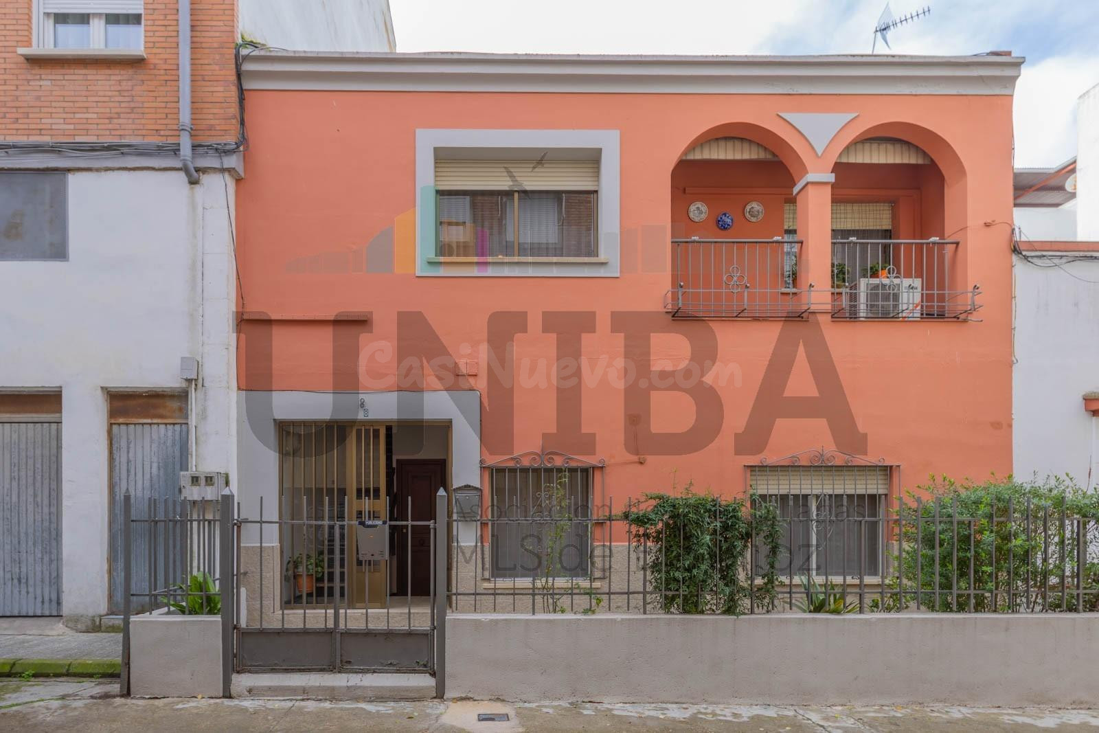 Estupendo piso en venta en Pardaleras — Badajoz
