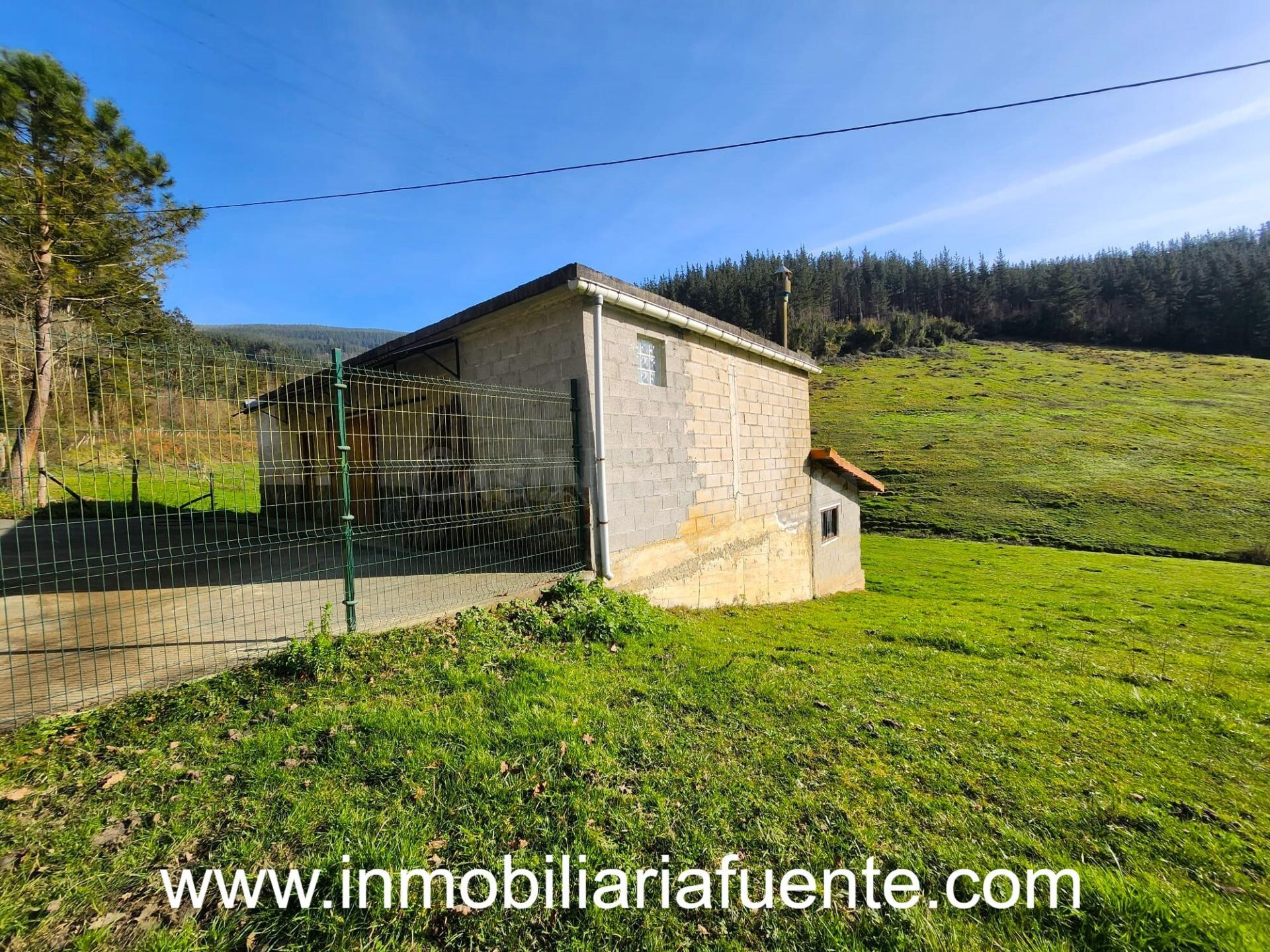SE VENDE PABELLON CON TERRENO EN ARANGUREN, ZALLA - foto 2