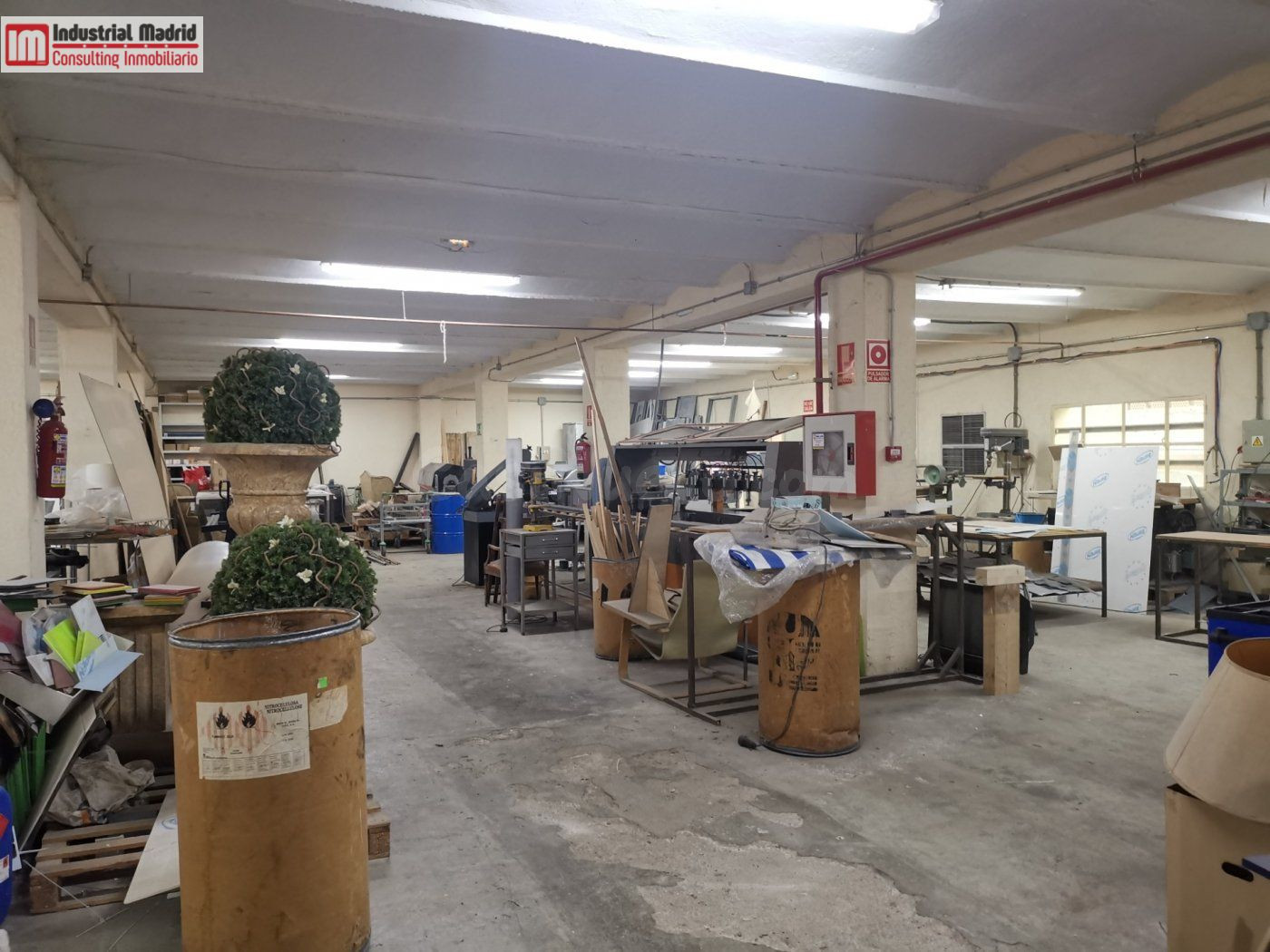 Venta de nave industrial en P. I Los Robles en Arganda del R