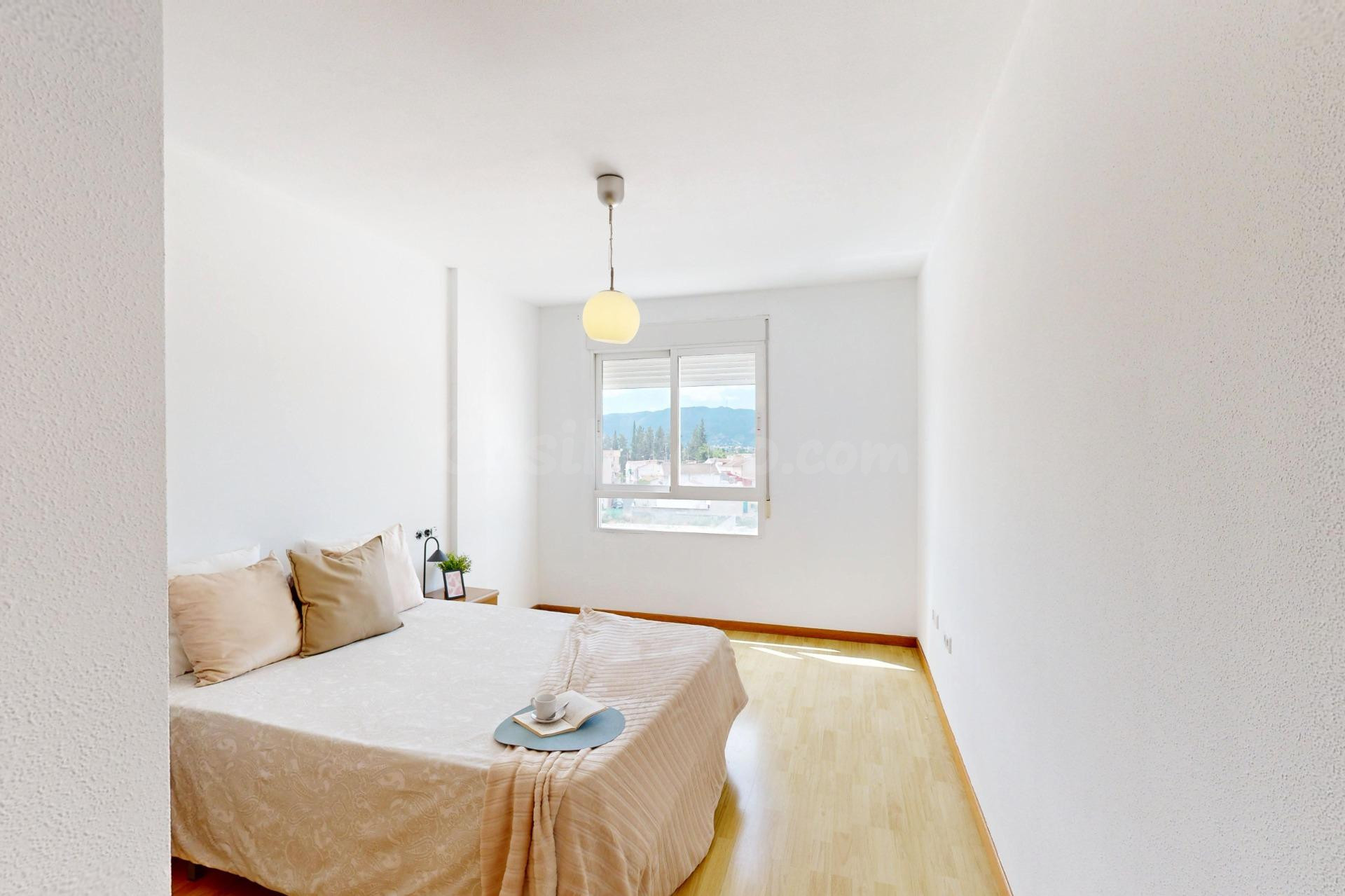 Ático dúplex con terraza y vistas a la montaña en Avenida Ciudad de Almería, Murcia – 3 dormitorios, garaje incluido