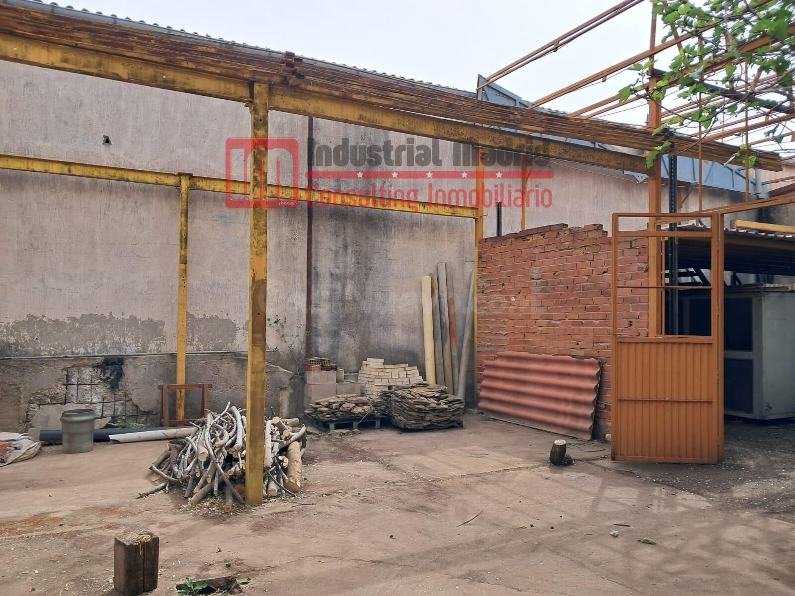 Industrial Madrid presenta, en venta, este terreno industria
