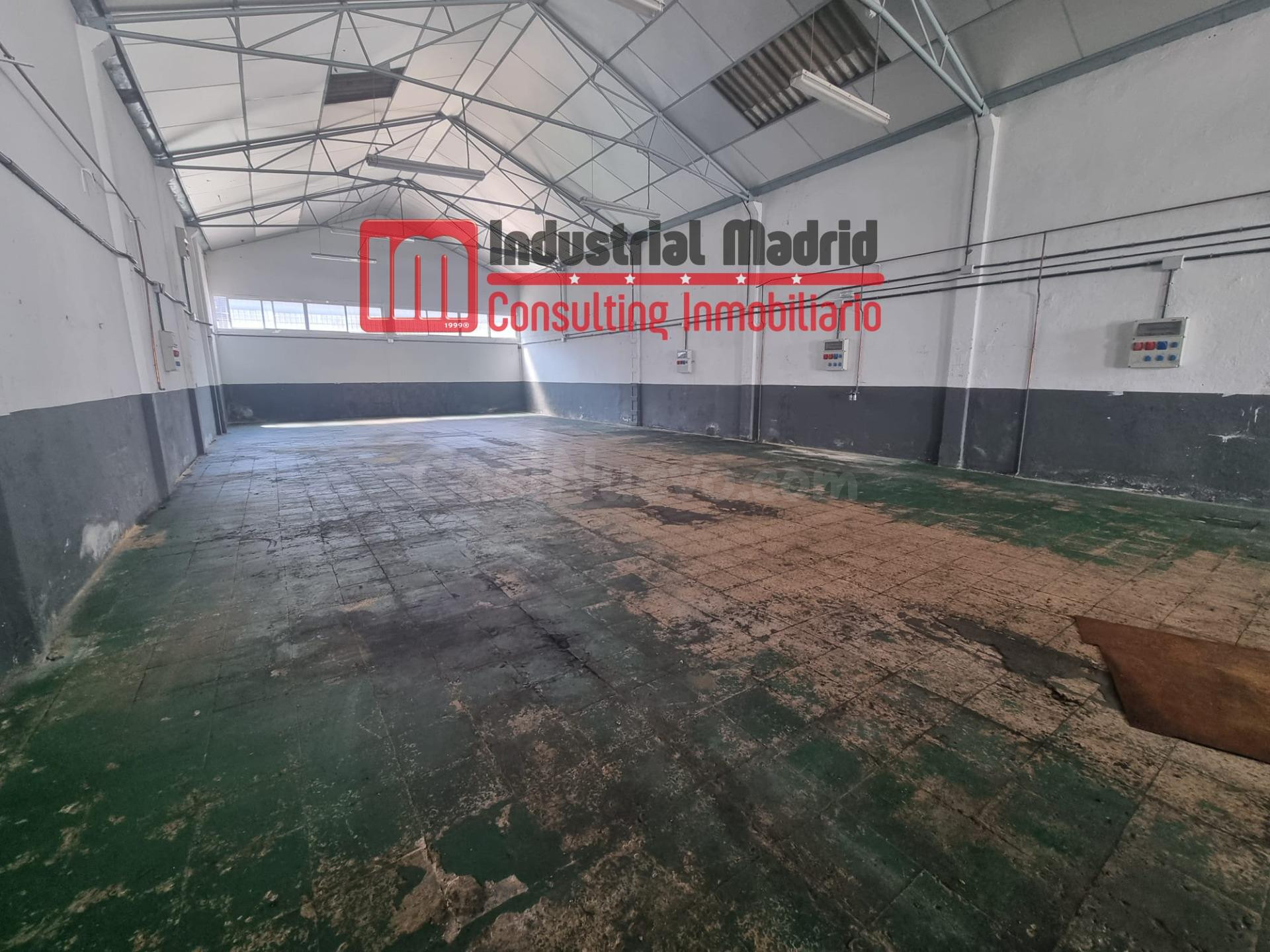 Nave industrial en alquiler de 300 m2 en el Polígono Finanza - foto 2