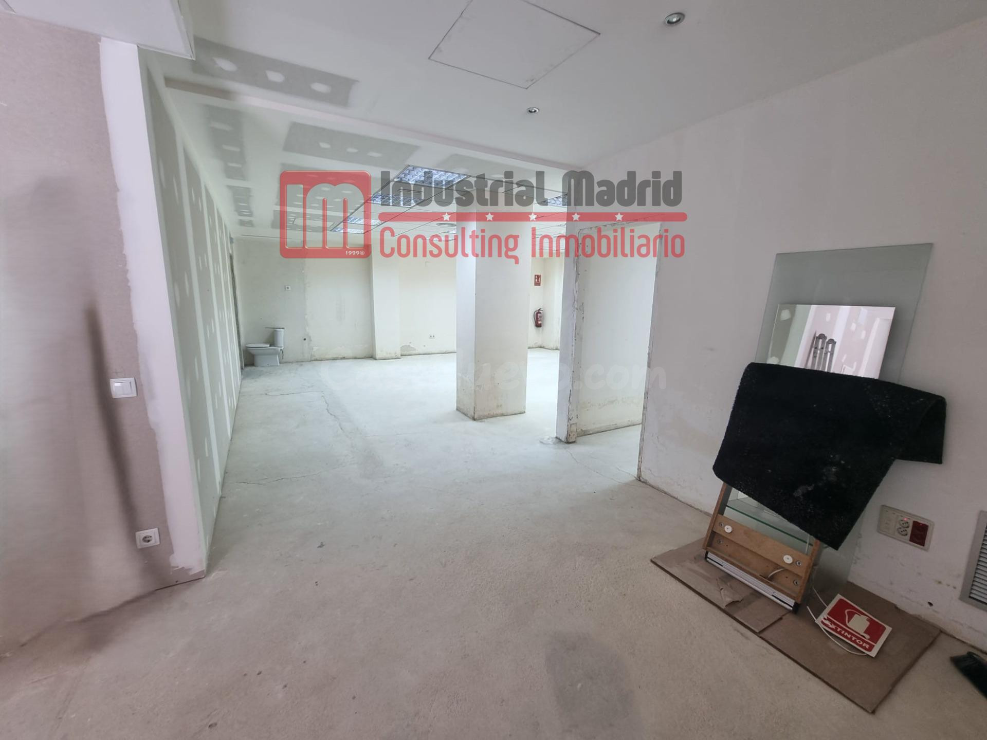 Excelente oportunidad de alquiler de local comercial de 88 m - foto 4