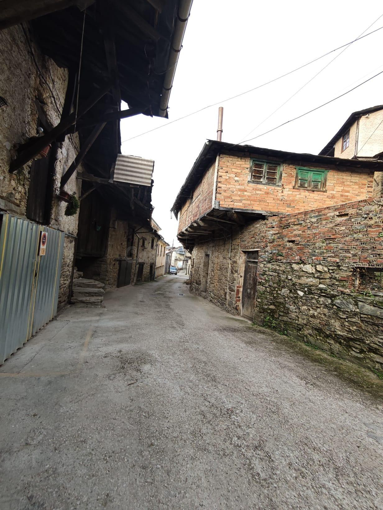 Casa de Pueblo en Priaranza del Bierzo - Oportunidad para Re - foto 4