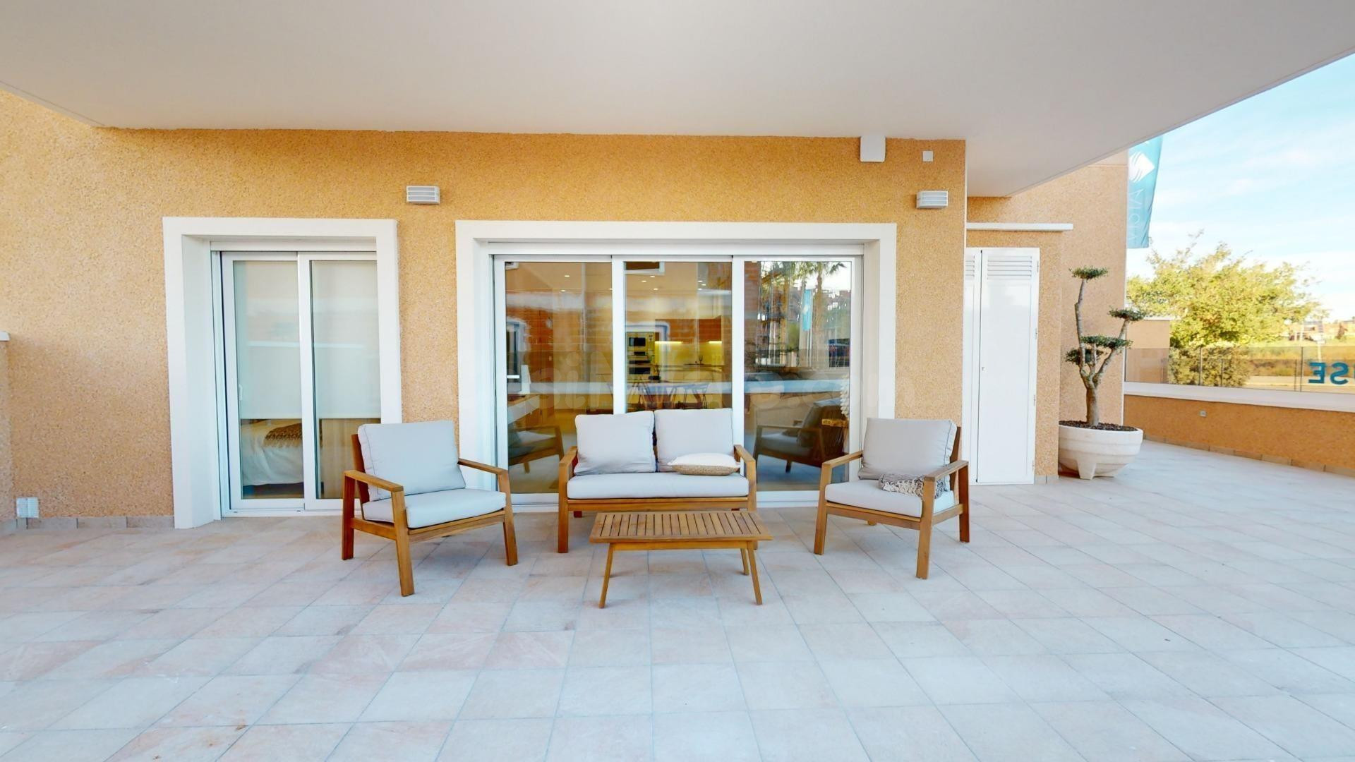 EXCLUSIVO BAJO TERRAZA VENTA GUARDAMAR DEL SEGURA