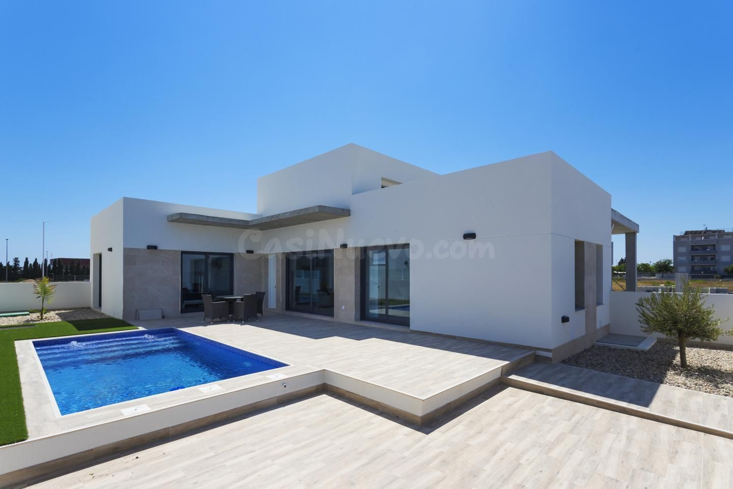 CHALET ADOSADO EN VENTA DAYA NUEVA