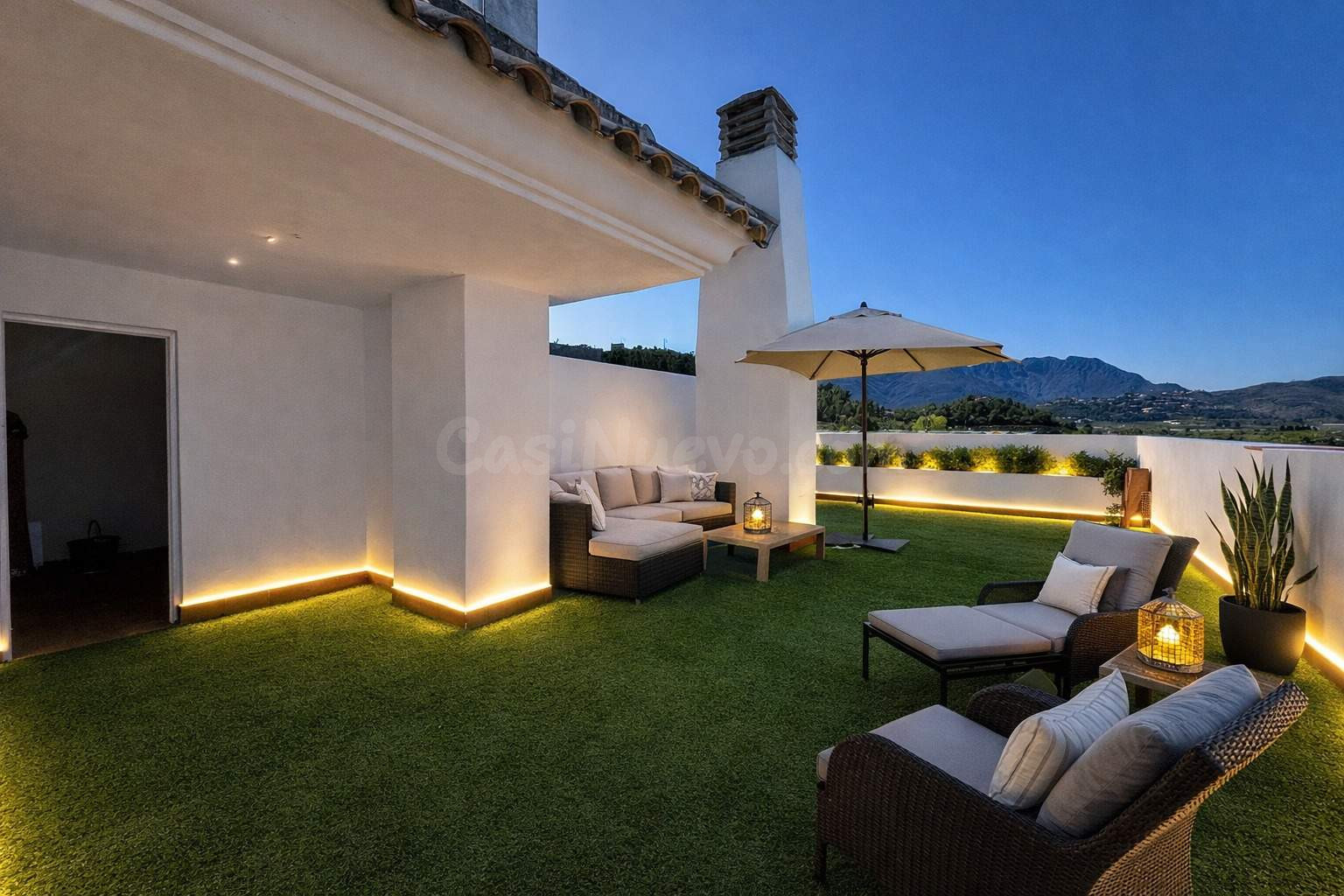 Atico duplex en Potries con amplia terraza garaje y trastero.