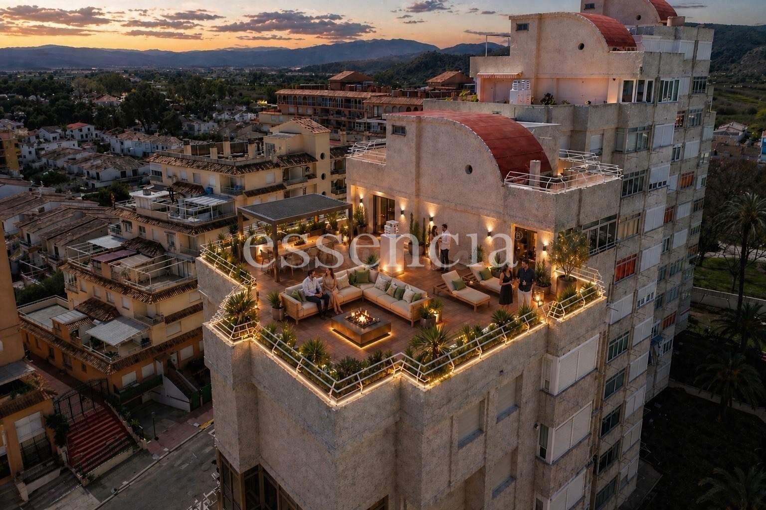 ÁTICO DÚPLEX ESPECTACULAR CON GRAN TERRAZA DE  APROX. 100 M2  Y VISTAS AL MAR EN PLAYA DE GANDÍA