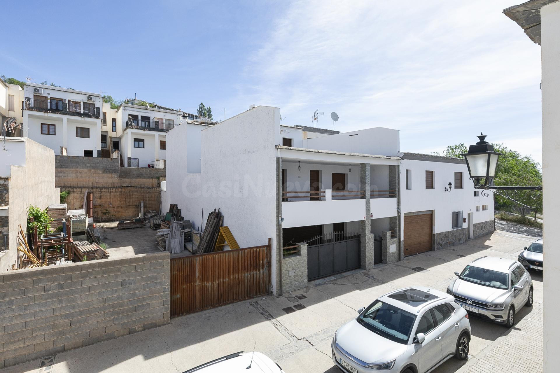 CASA ADOSADA VPO EN LAROLES – TRANQUILIDAD Y CALIDAD DE VIDA EN LA ALPUJARRA