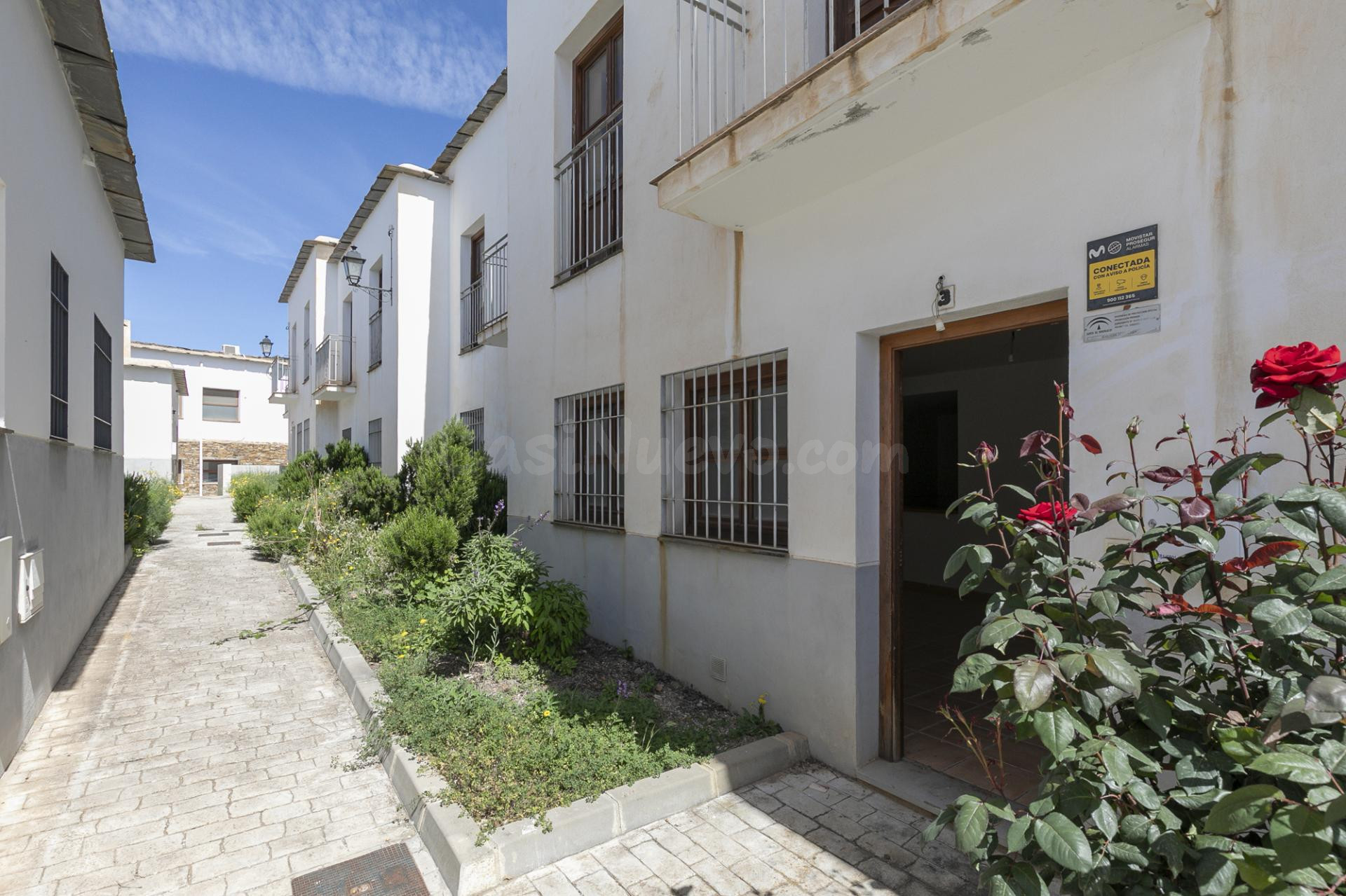 VIVIENDA VPO EN LAROLES – FUNCIONALIDAD Y CONFORT EN PLENA ALPUJARRA