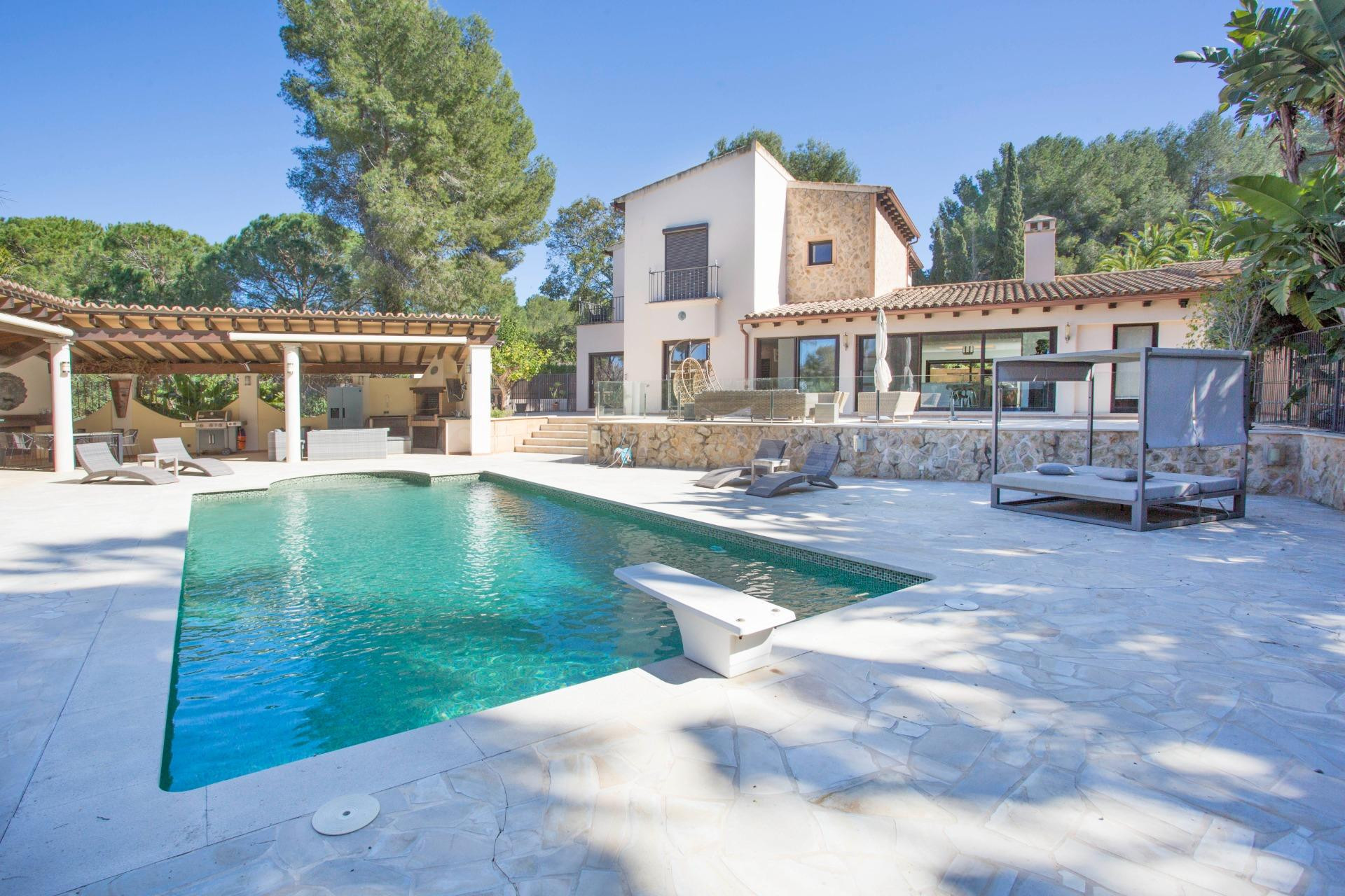 ESPECTACULAR VILLA DE LUJO UBICADA EN LA PRIVILEGIADA ZONA DE SANTA PONSA GOLF