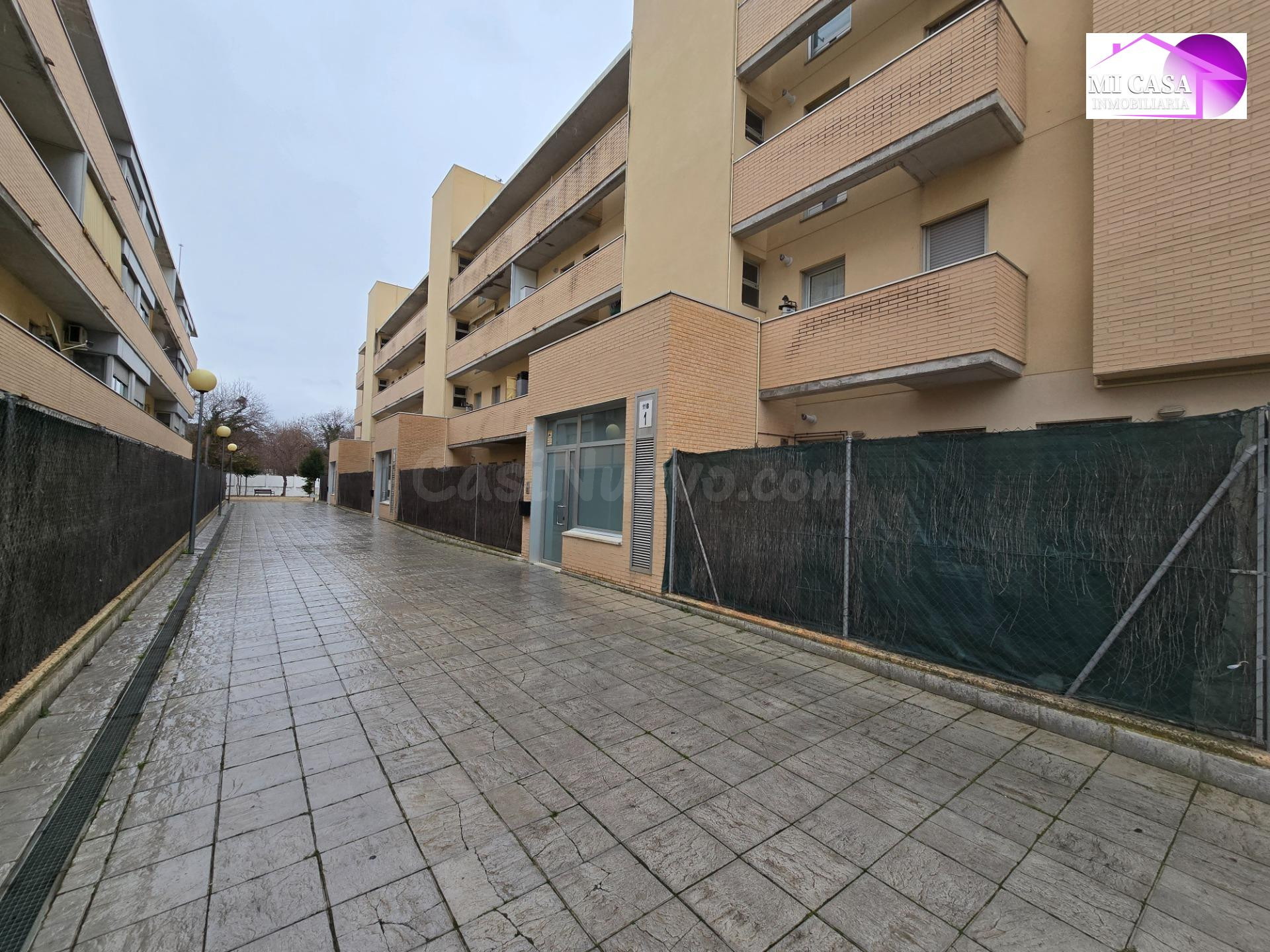 SE VENDE FANTASTICO PISO DE 4 habitaciones CON GARAJE Y TRASTERO