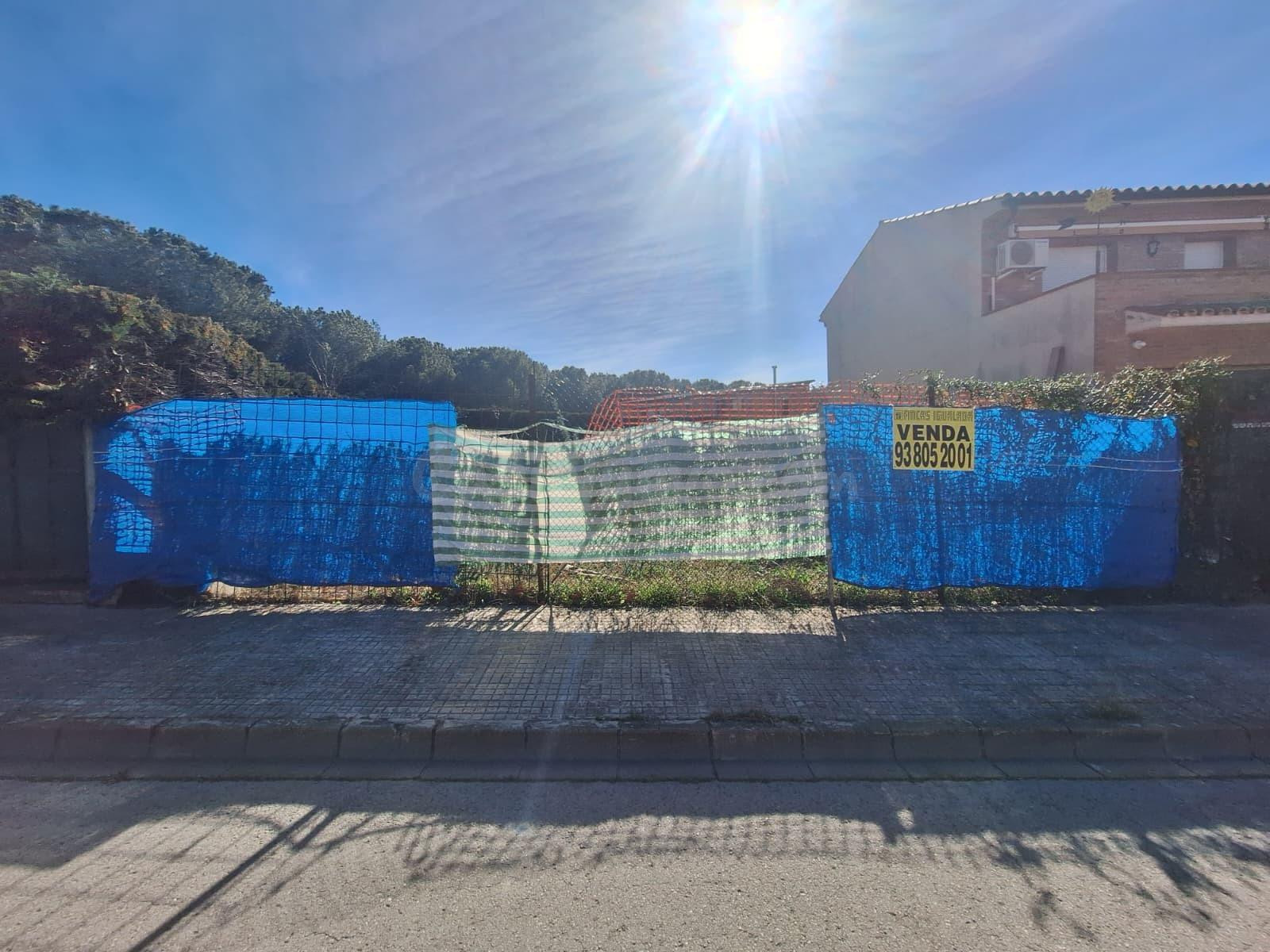 Parcel·la edificable de 252 m2 en zona privilegiada de La Pobla de Claramunt