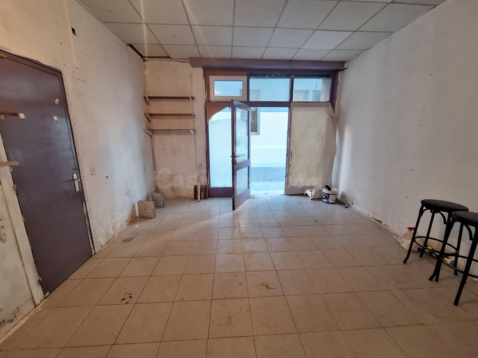 Local en venda al centre d’Igualada per 35.000 € – Ideal negoci, magatzem o pàrquing