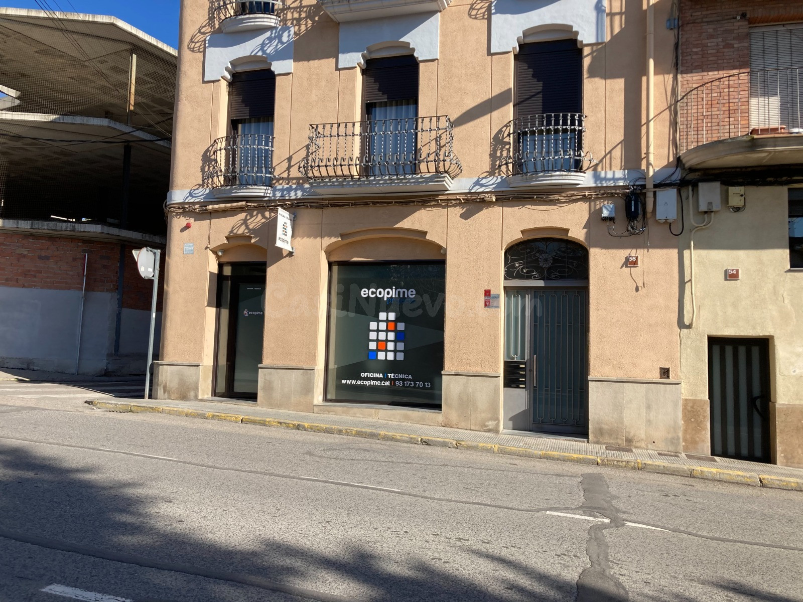 Local comercial de 72 m2 impecable i amb màxima visibilitat – Zona Passeig Verdaguer