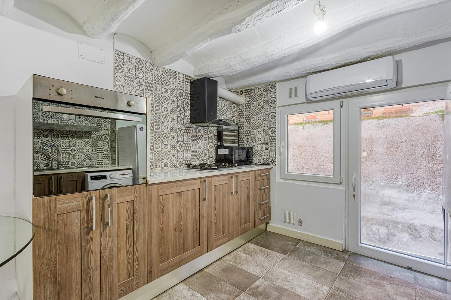 DUPLEX VERSATIL AMB PRIMERA PLANTA PROTAGONISTA I ESPAI EXTERIOR