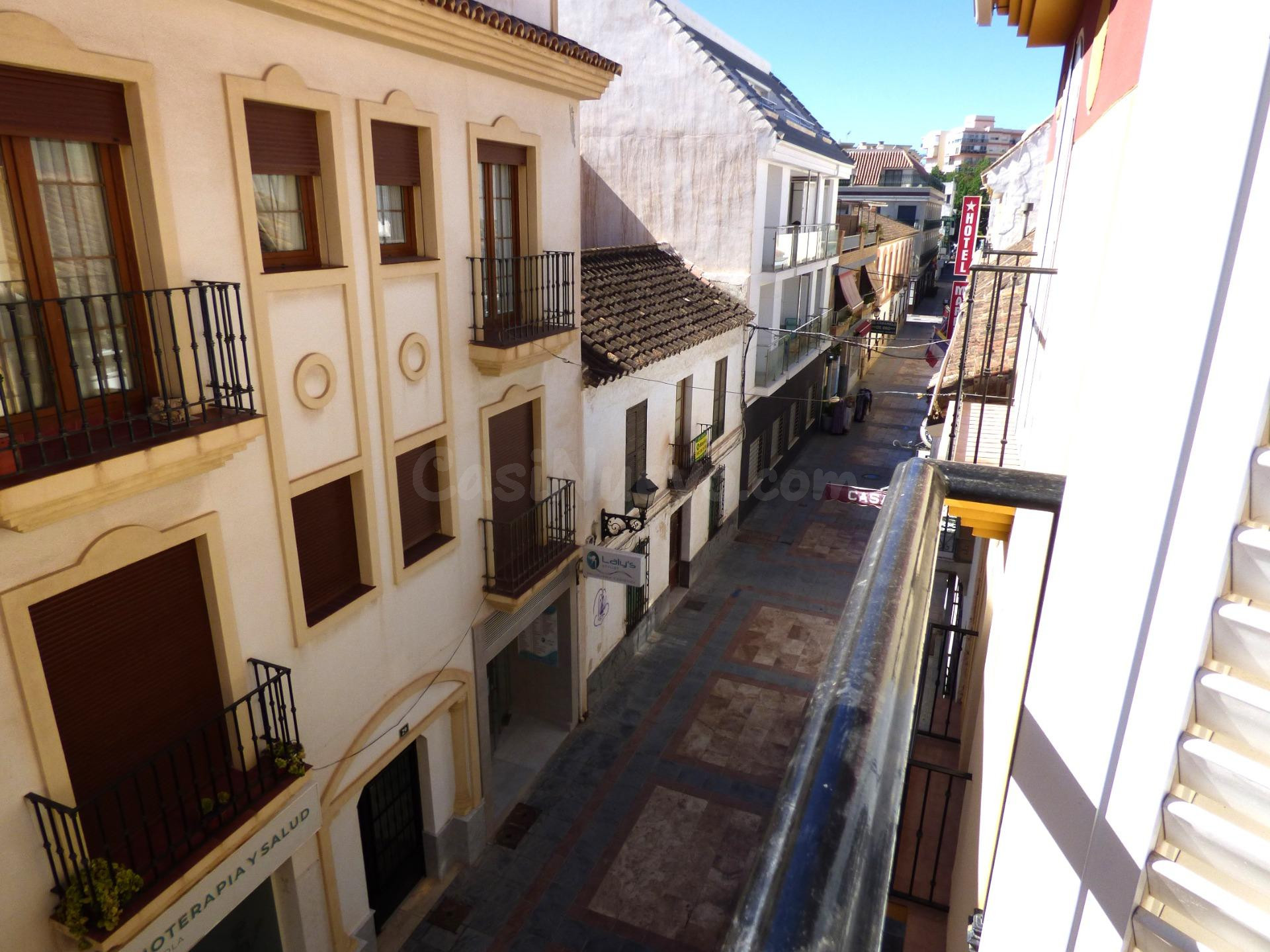 PISO EN VENTA DE 2 DORMITORIOS EN PLENO CENTRO DE FUENGIROLA.
