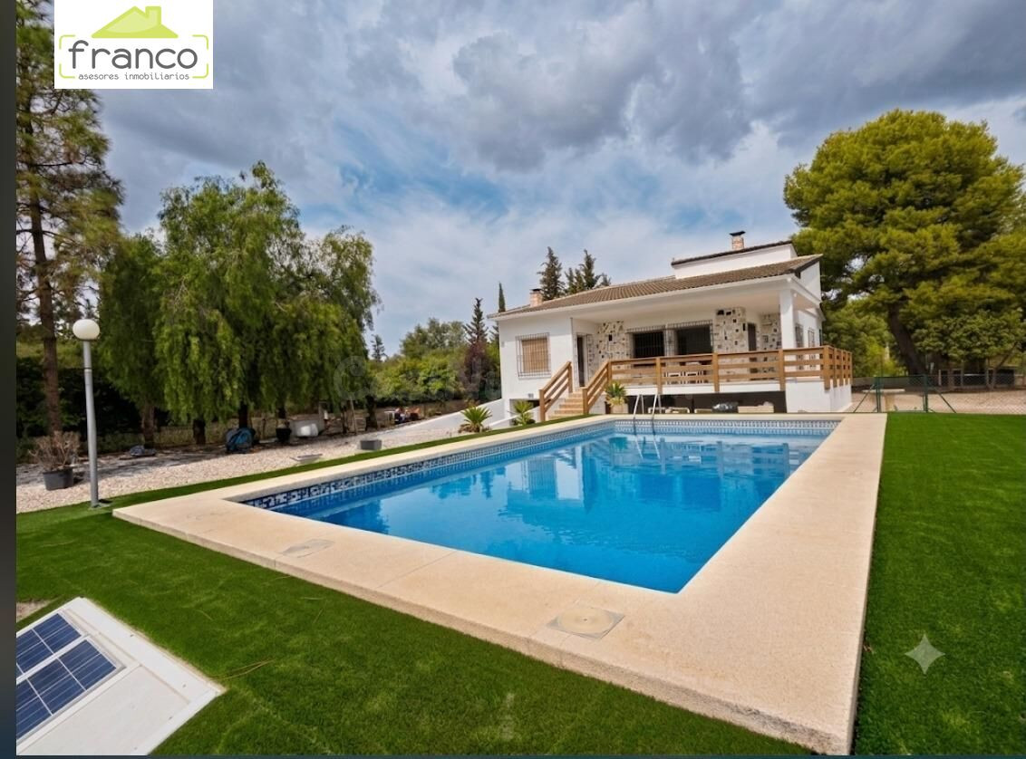 Encantador Chalet Reformado en Baños y Mendigo por solo €1700