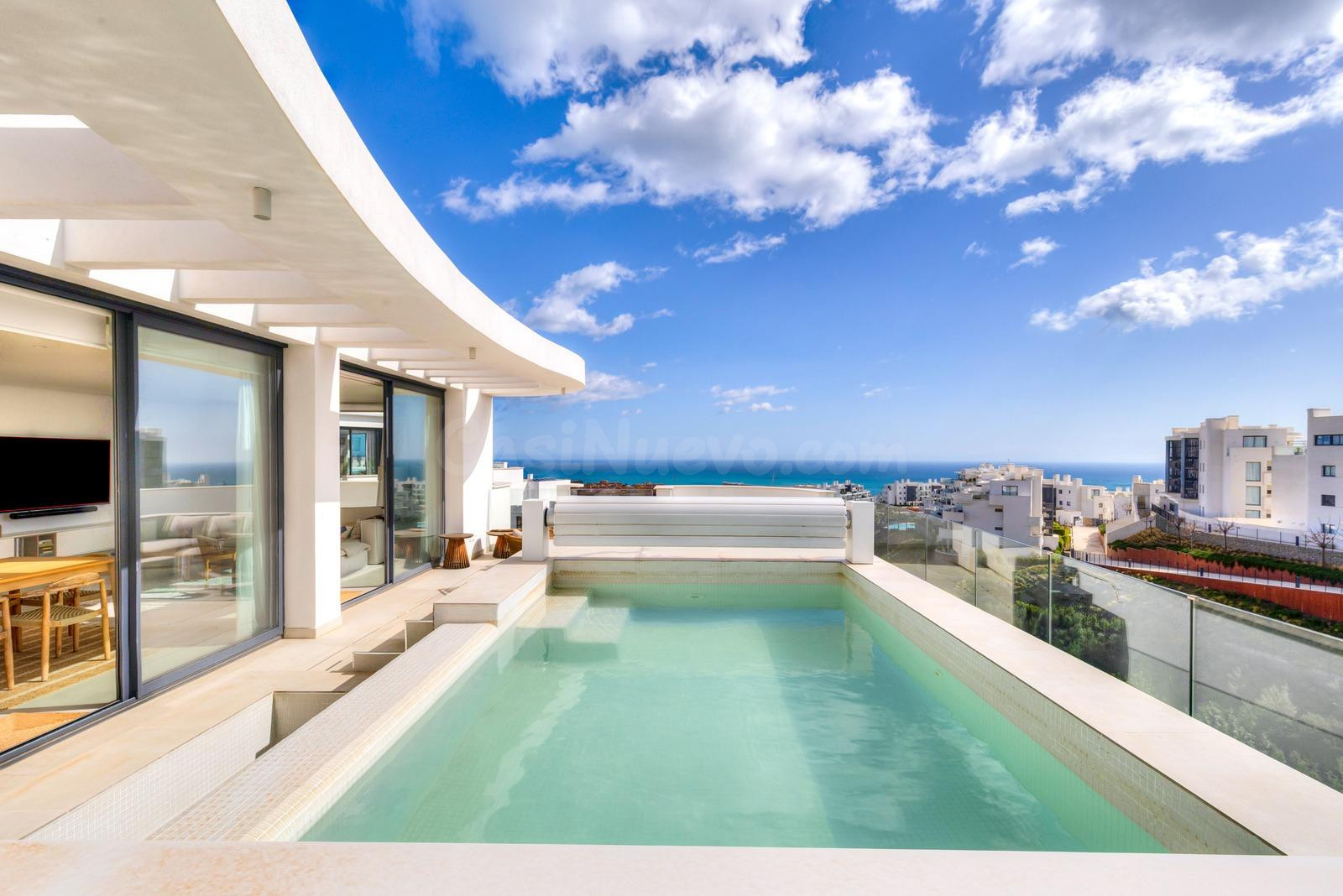 Ático de lujo con vistas panorámicas al Mediterráneo