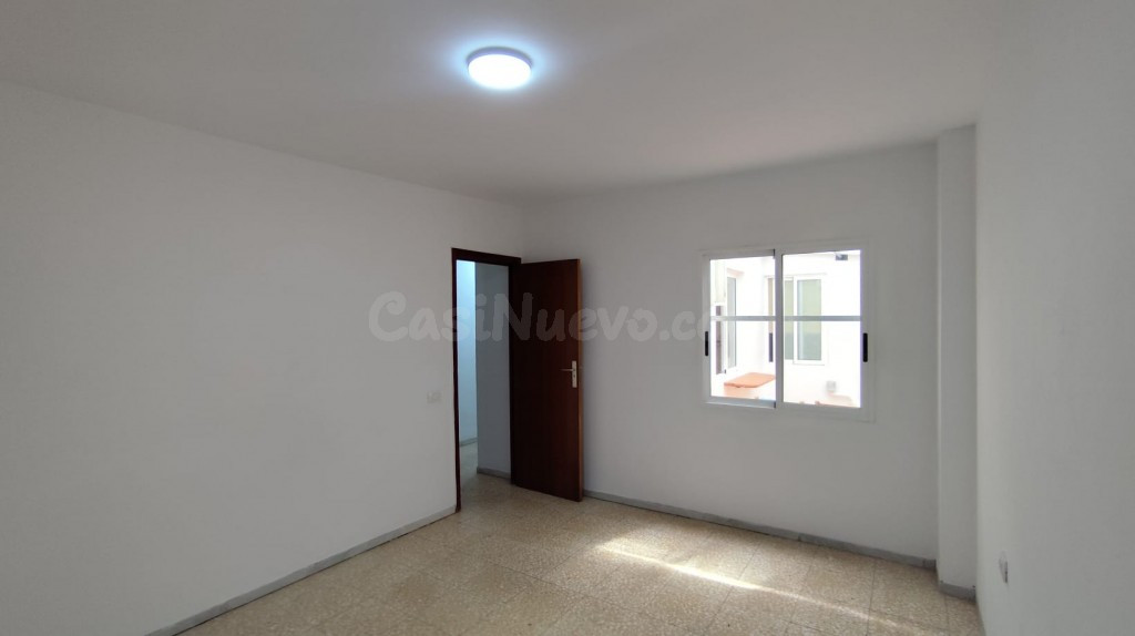 Piso en Alquiler en San Cristobal De La Laguna Santa Cruz de Tenerife - foto 5