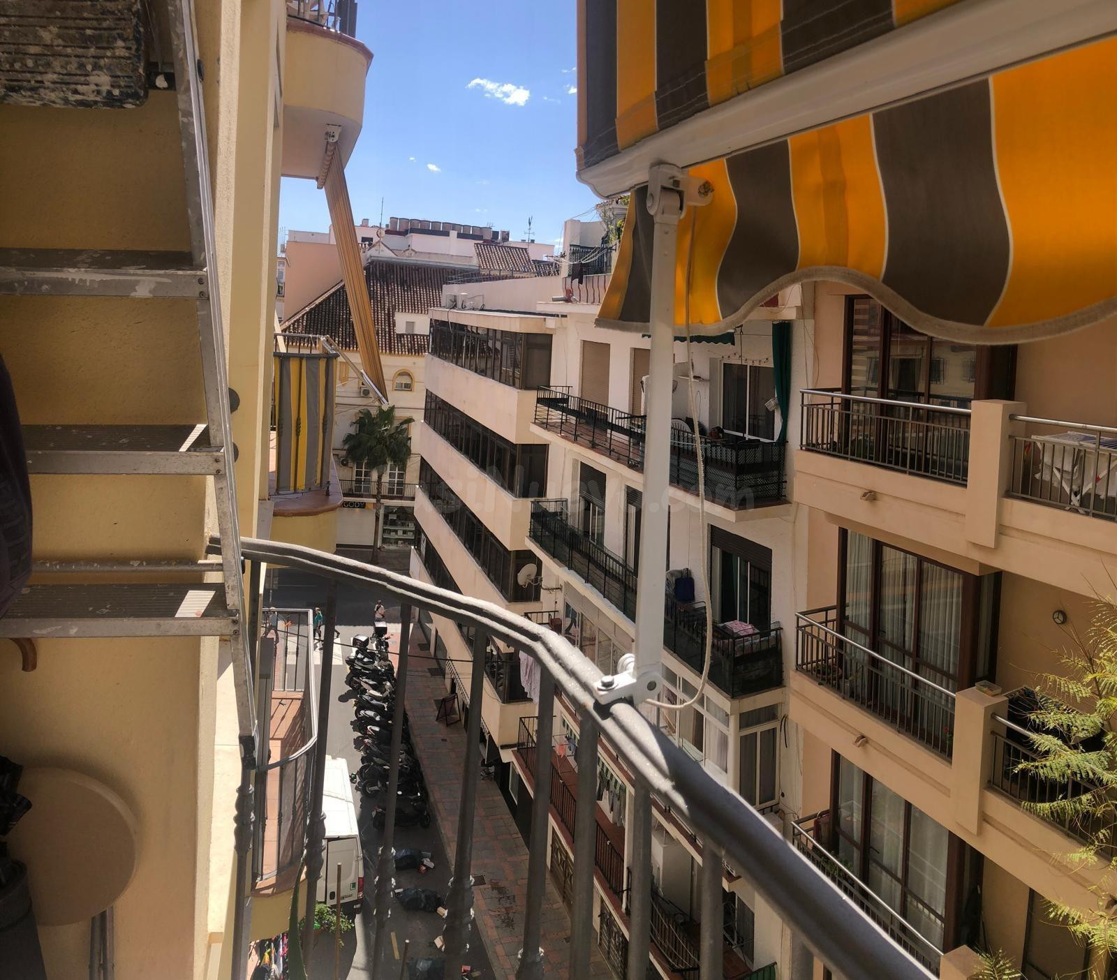 MAGNÍFICO PISO EN 4ª PLANTA CON ASCENSOR – CENTRO DE FUENGIROLA
