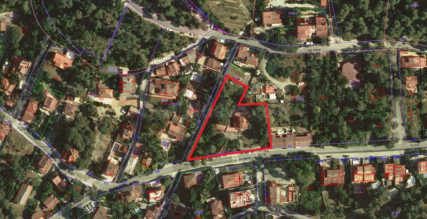 SE VENDE TERRENO URBANO EN SANT CUGAT DEL VALLÈS, ZONA LA FLORESTA