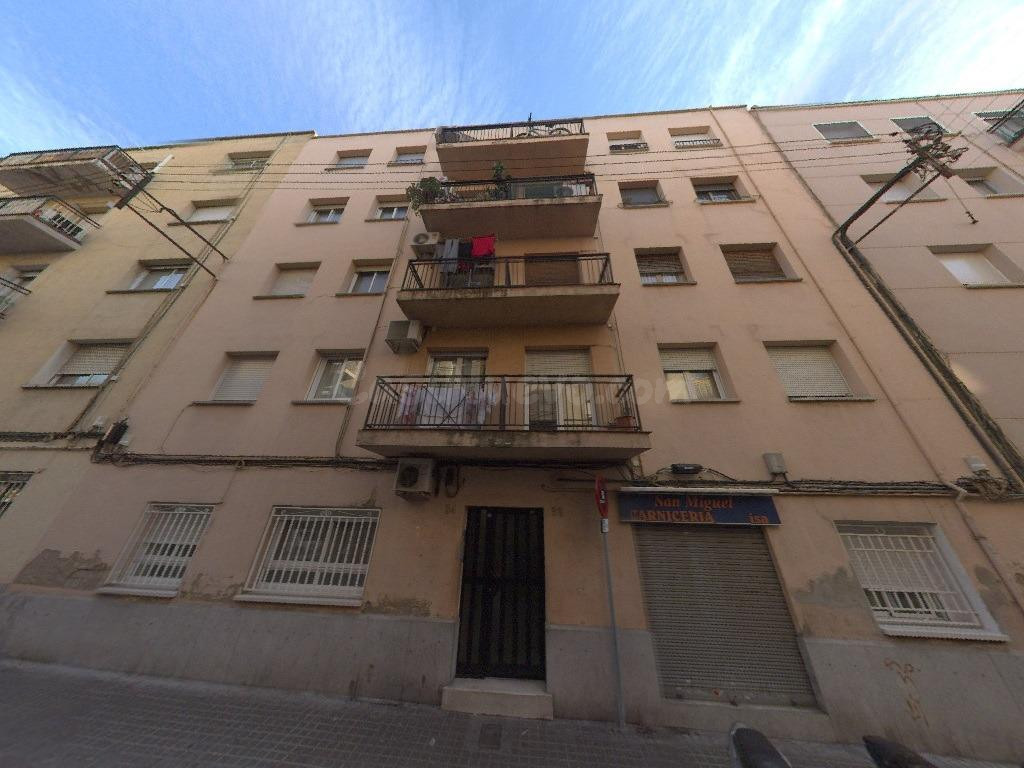Inversión inmobiliaria Sabadell: piso 3 habitaciones planta alta