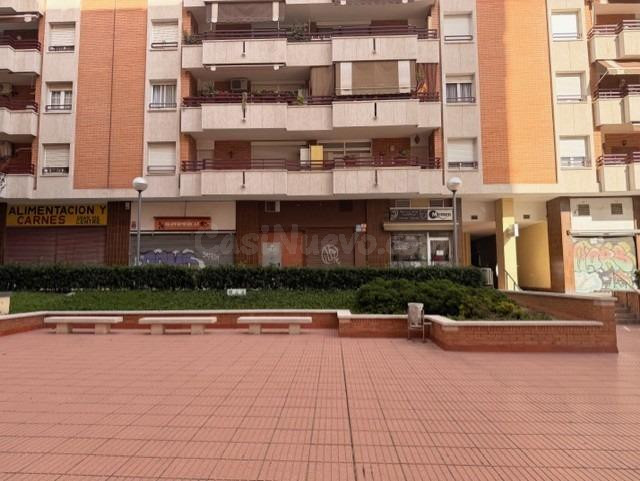 Local comercial 145m2 en Hospitalet de Llobregat - Oportunidad inversores