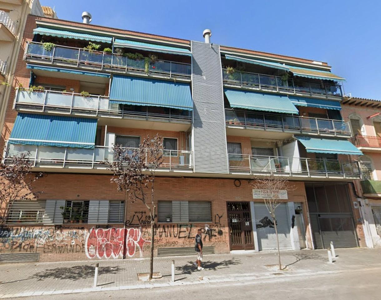 Piso en Badalona para inversión con plaza y trastero
