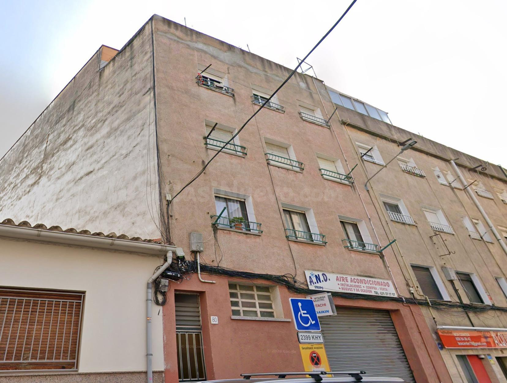 Inversión inmobiliaria en Ripollet: piso 75m2 con potencial