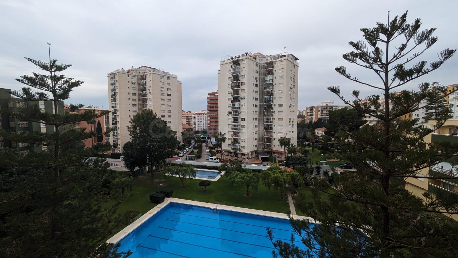 PISO DE 3 DORMITORIOS EN LOS BOLICHES TEMPORADA OCTUBRE A JUNIO