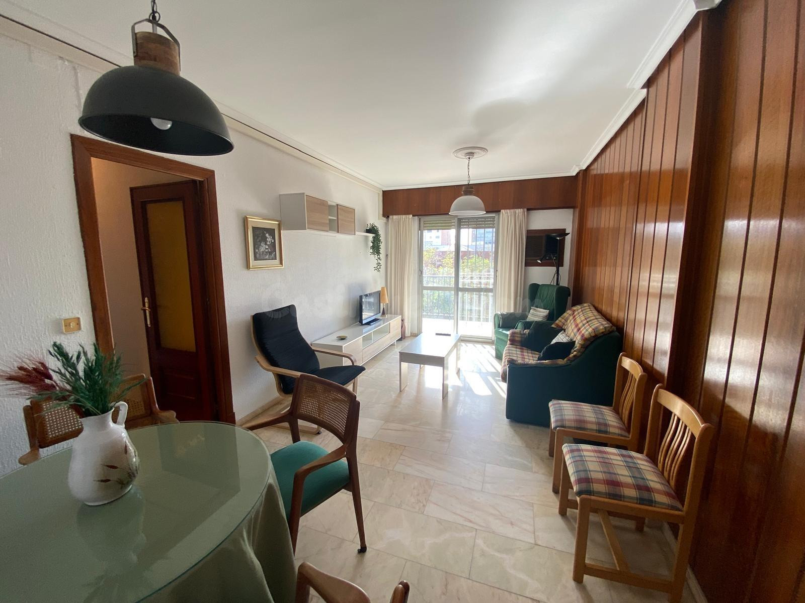 RAMÓN Y CAJAL JUNTO. ALQUILER DE VIVIENDA DE TEMPORADA PARA ESTUDIANTES