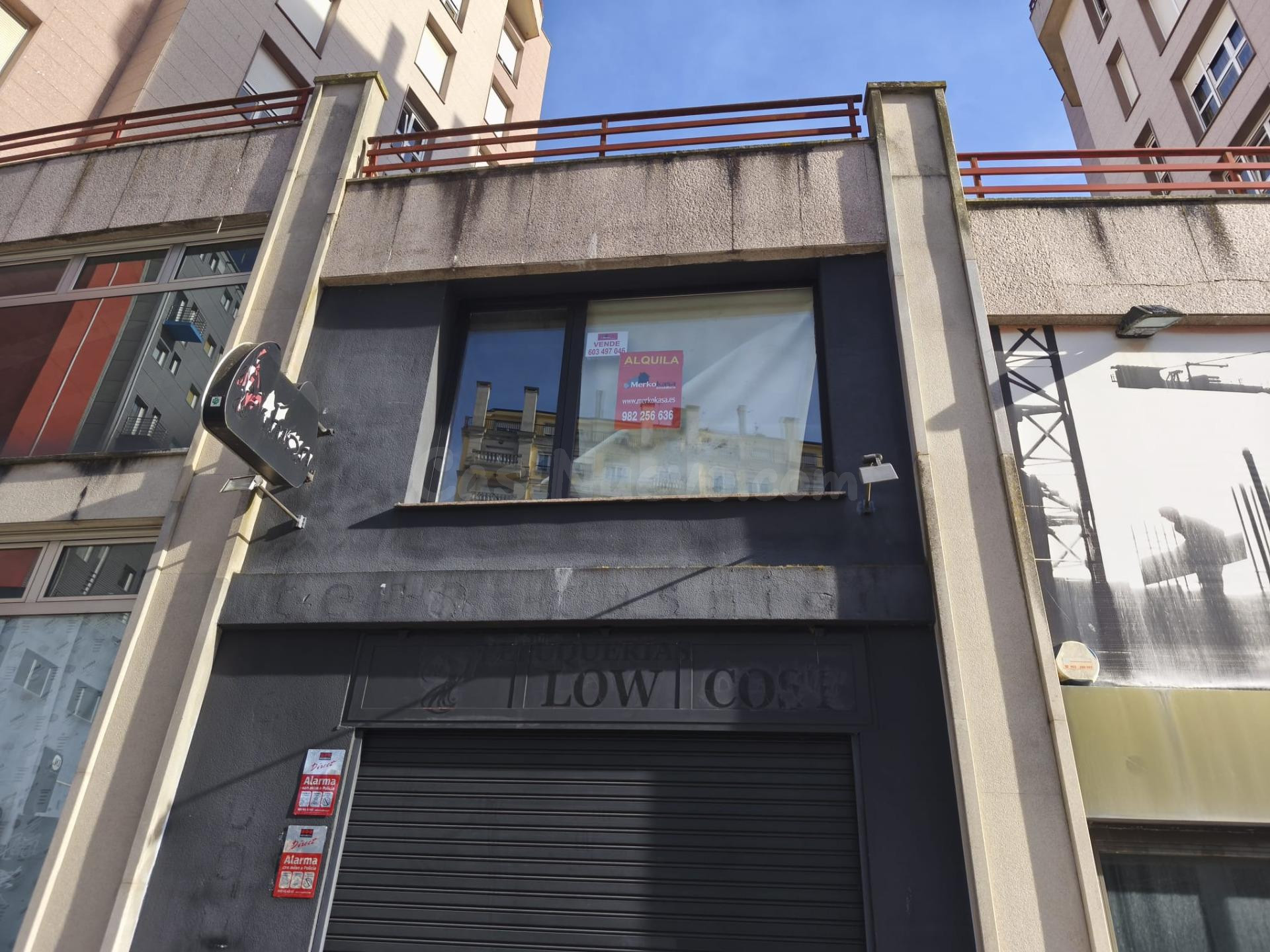 SE VENDE O SE ALQUILA LOCAL COMERCIAL CON ENTREPLANTA CERCA 