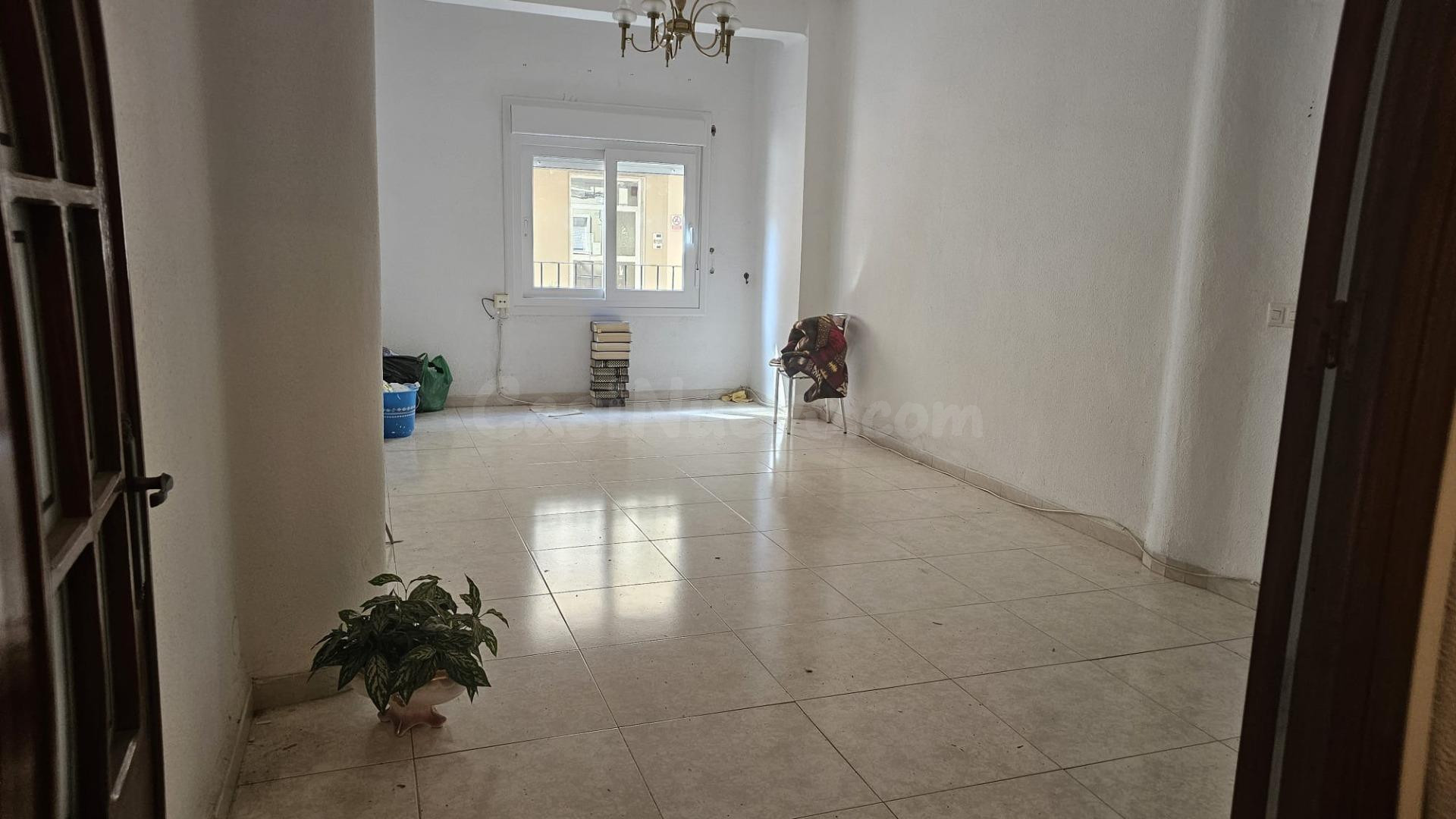 ¡OPORTUNIDAD EN PLENO CENTRO DE ALGECIRAS!