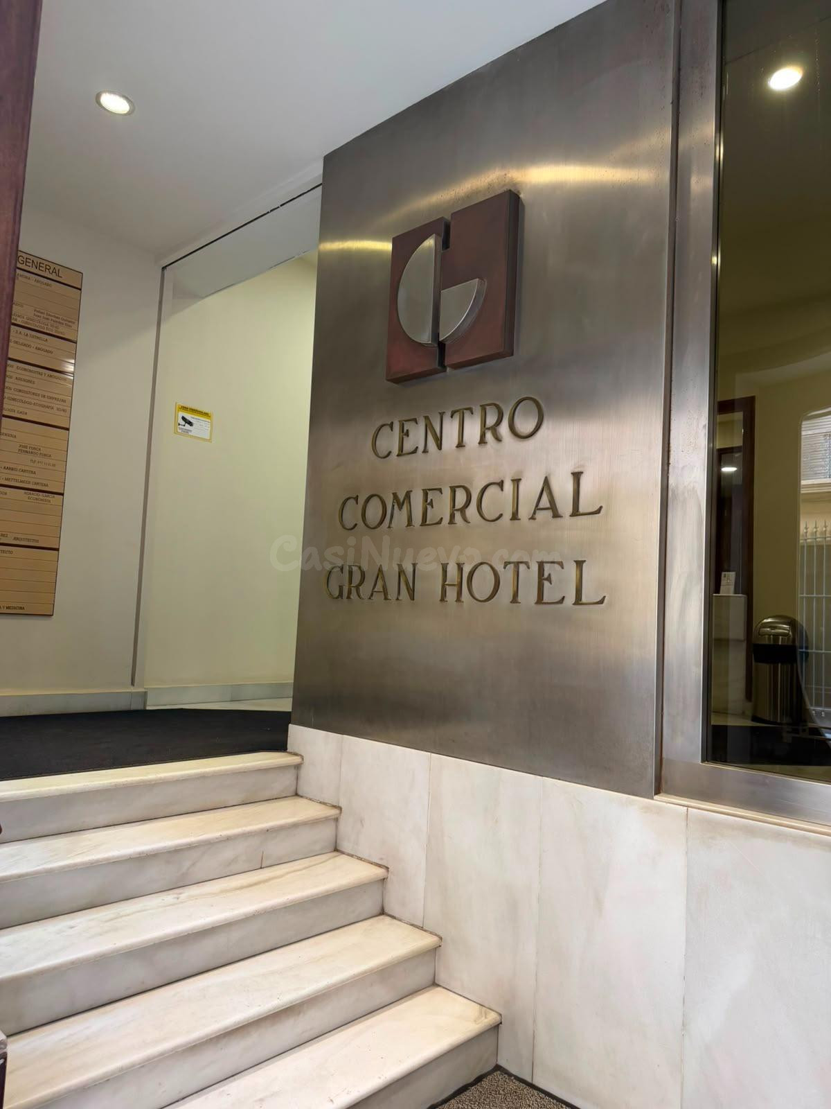 Oficina en alquiler en el Edificio Gran Hotel – Calle Jara (Centro de Cartagena)