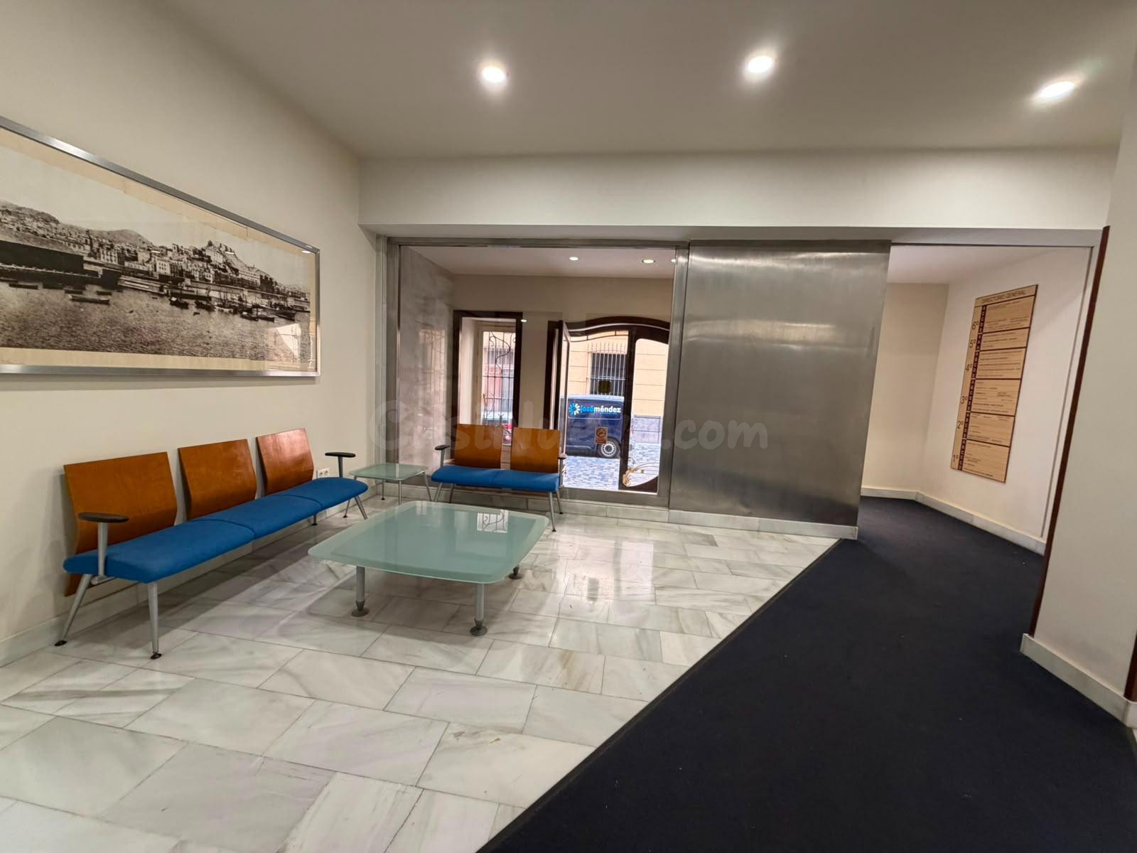 OFICINA EN ALQUILER EN EL EDIFICIO GRAN HOTEL – PLENO CENTRO DE CARTAGENA