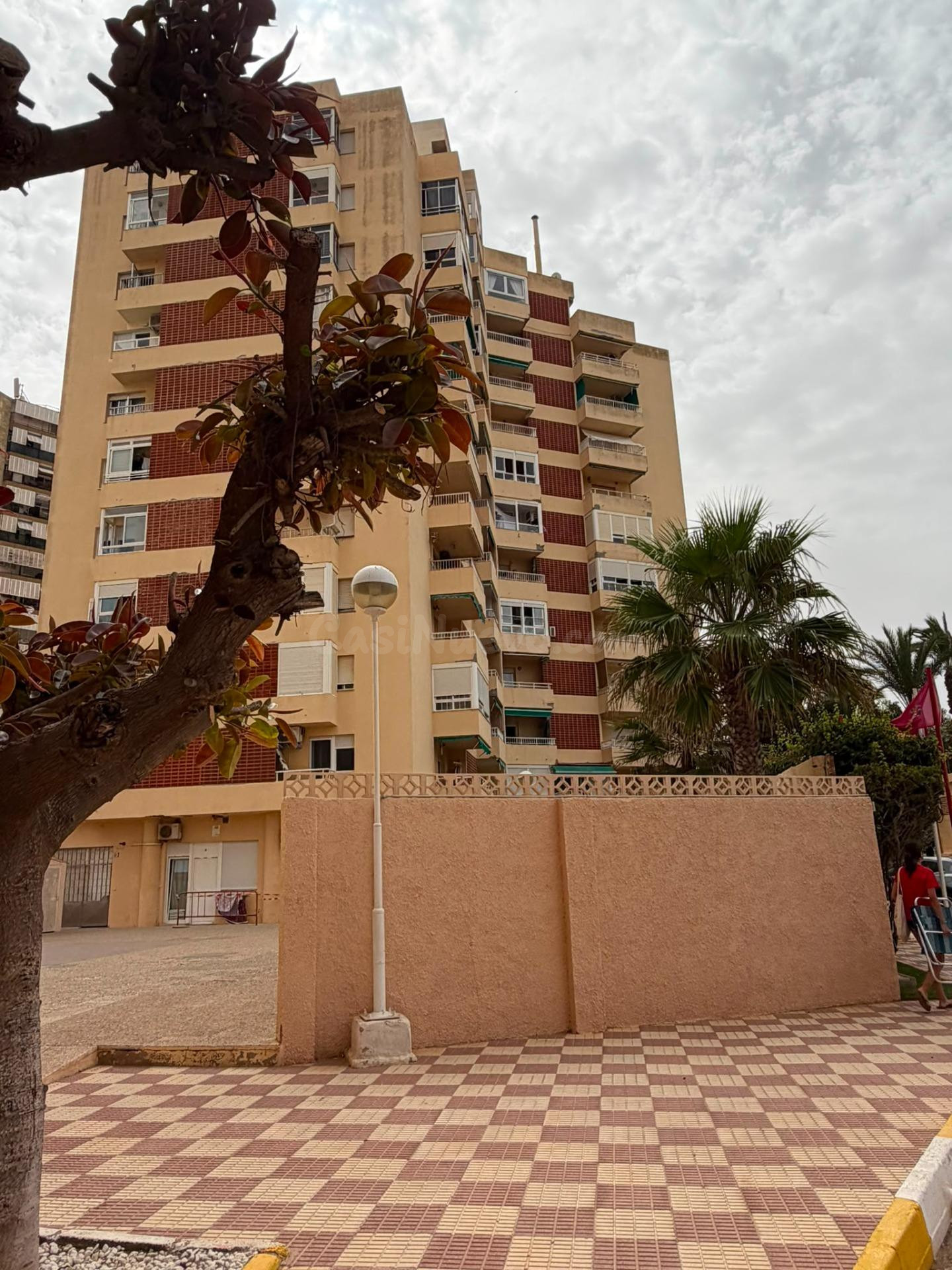 Apartamento de 2 dormitorios y 2 baños en La Manga, listo para disfrutar