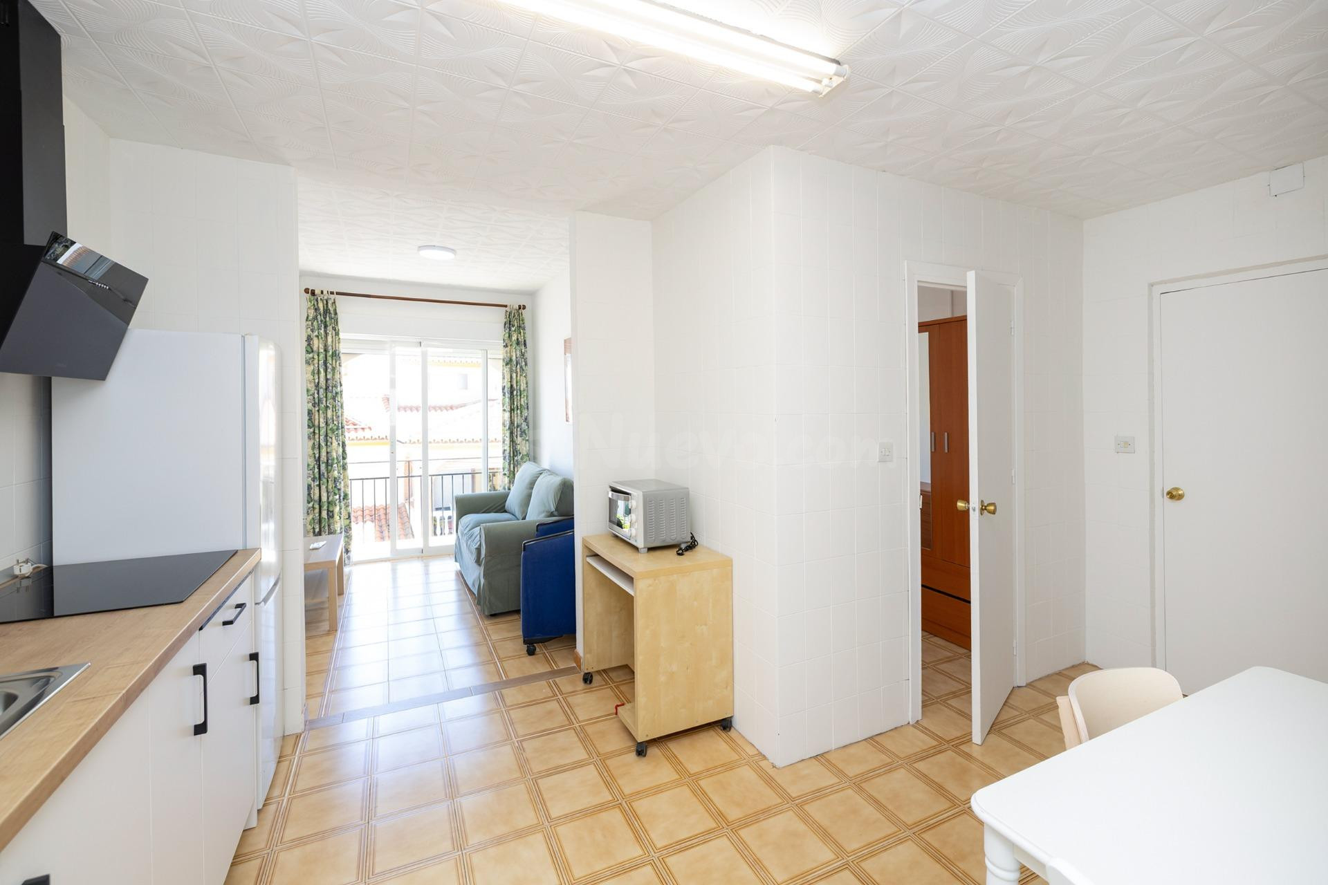 Apartamento para empresas, junto CITAI/IFMIF DONES, 1 dormitorio, 2 camas y balcón