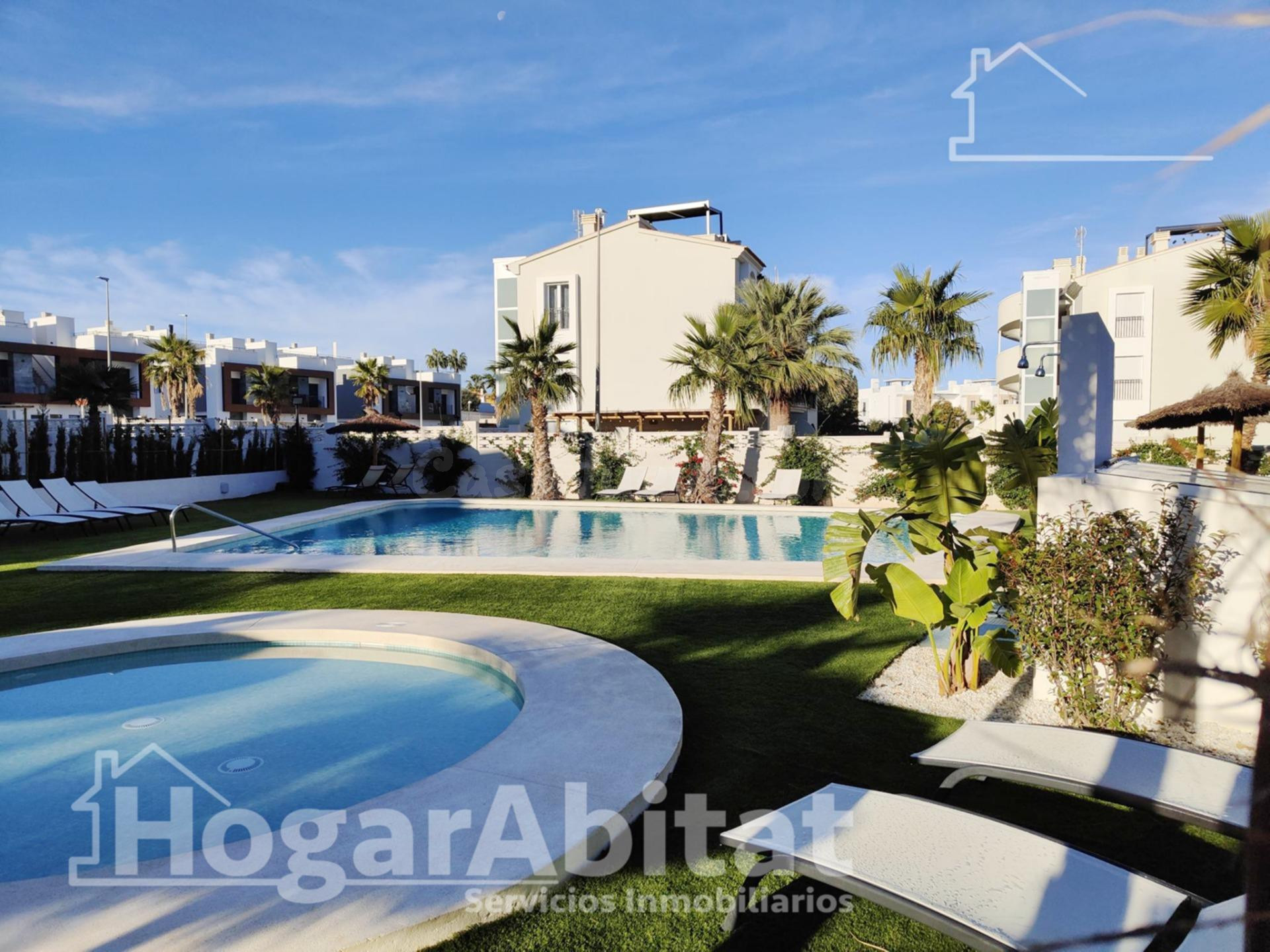 REFORMA A ESTRENAR CON PISCINA, GARAJE Y TERRAZA.