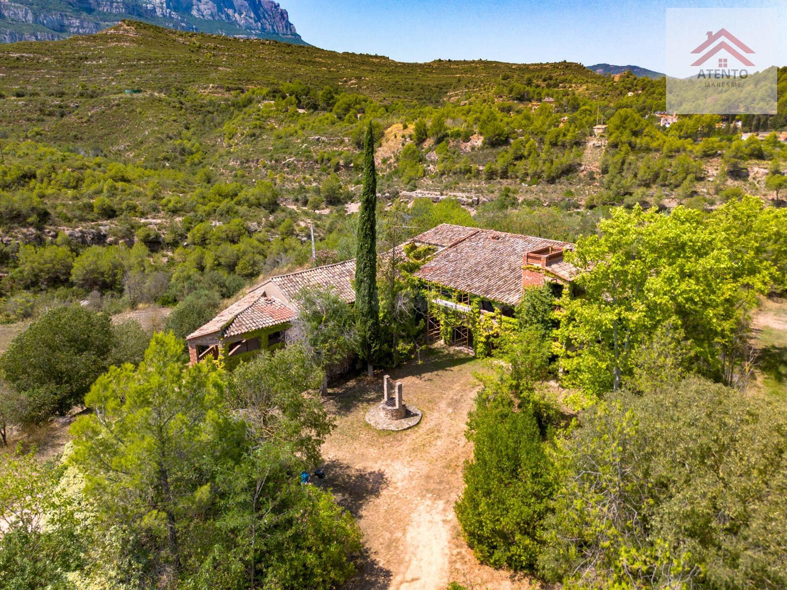 Masia cerca de Montserrat